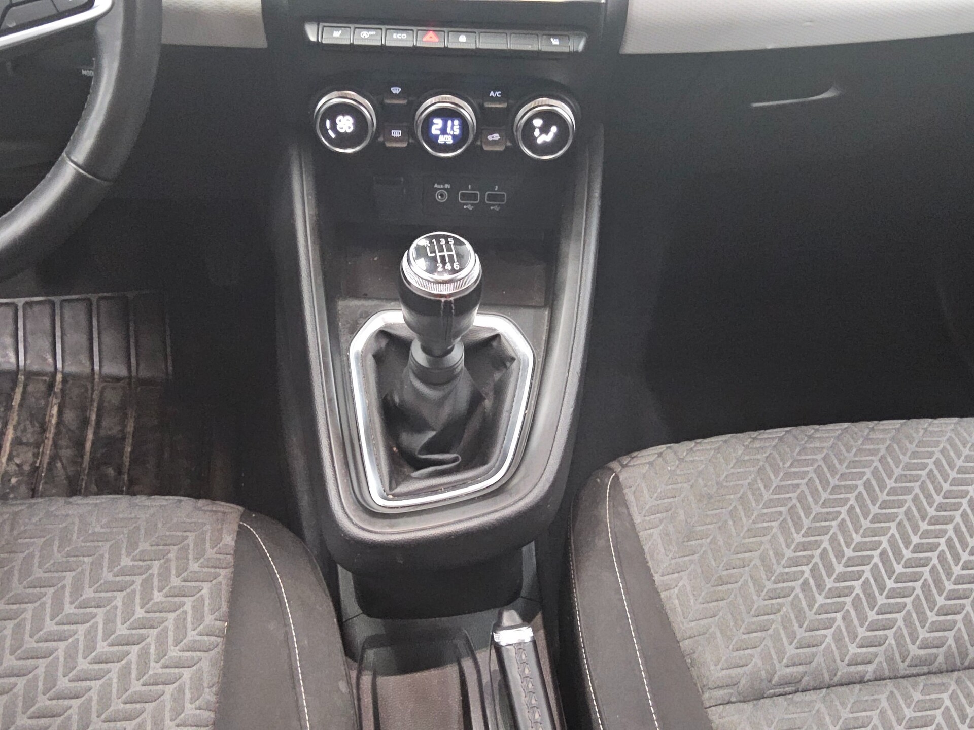 Renault Clio 1.5 BLUE dCi Navi LED RfK Shz PDC Tempomat 6