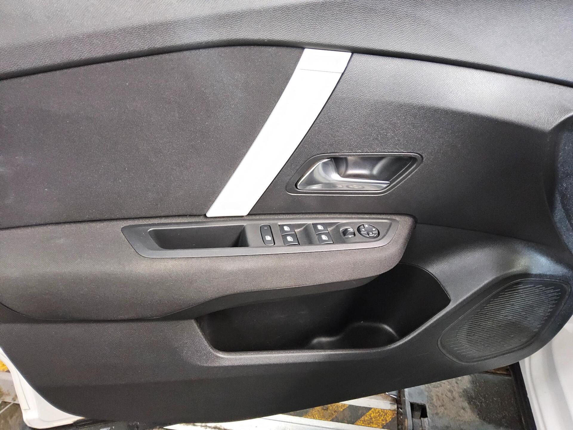 Citroën C4 1.5 BlueHDi Feel Navi DAB Klima DigiTacho 10