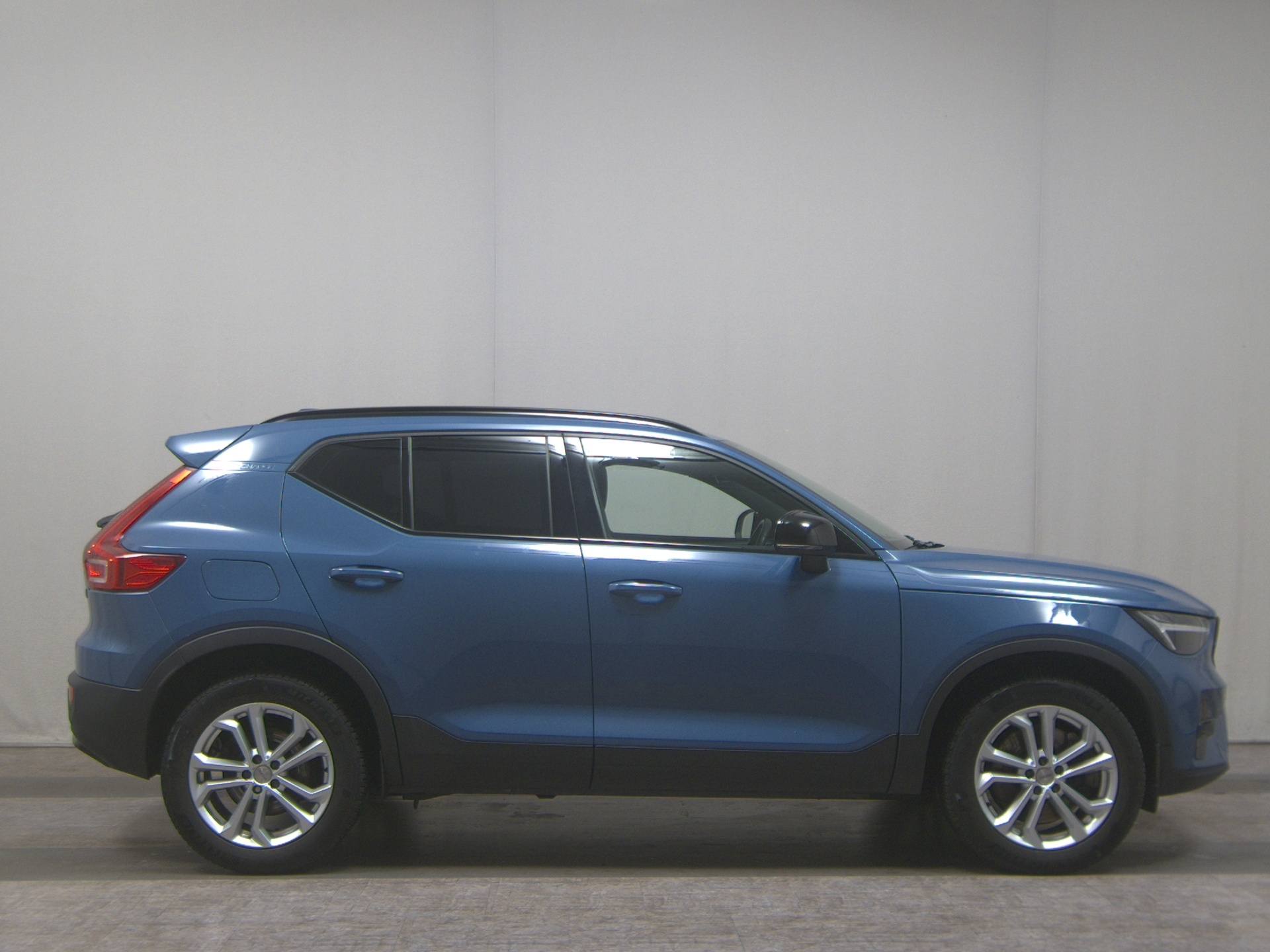 Volvo XC40 T5 Recharge Plus Dark Navi LED RFK StHzg