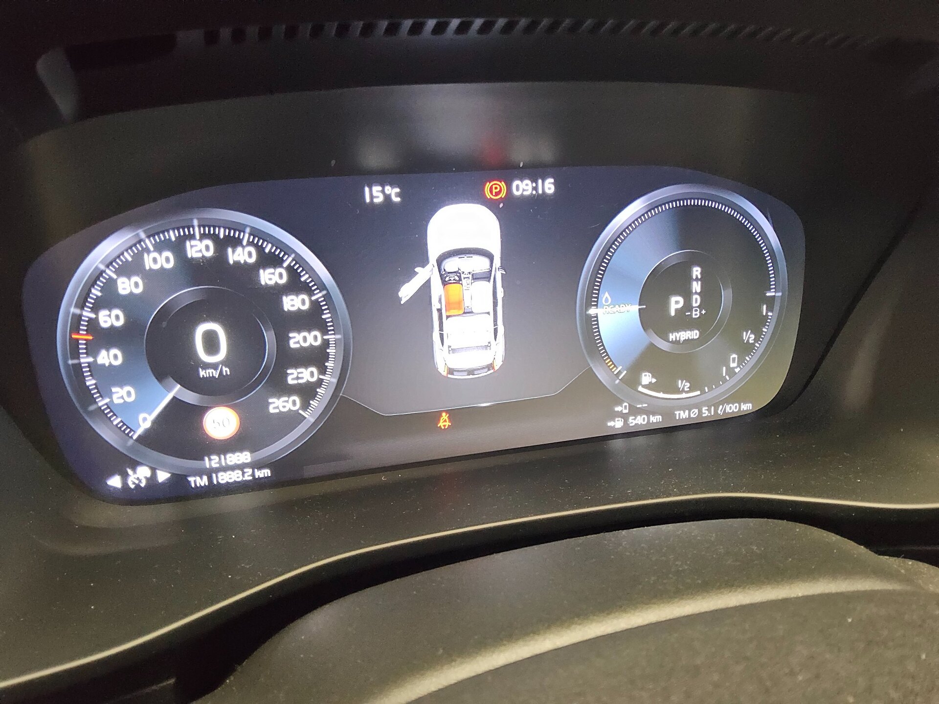 Volvo XC40 T5 Recharge Plus Dark Navi LED RFK StHzg 10