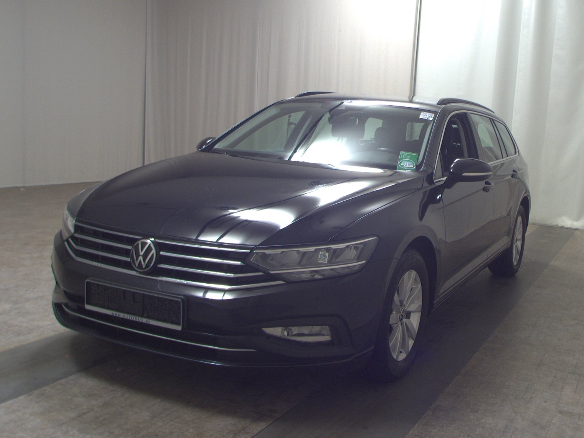 Volkswagen Passat Var. 2.0 TDI Business Navi LED AID RFK 2
