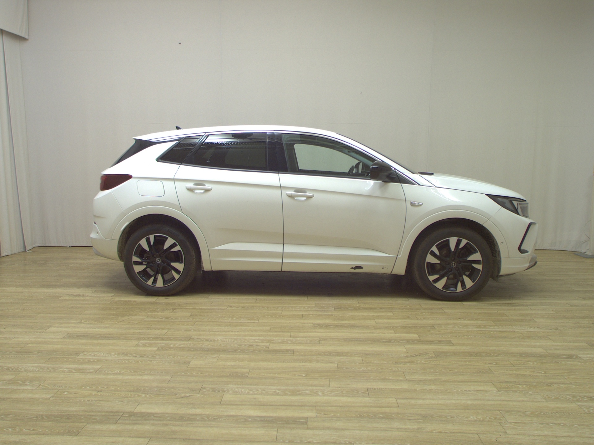 Opel Grandland X 1.5 D Elegance Navi LED Digitacho T-Leder AHK RFK