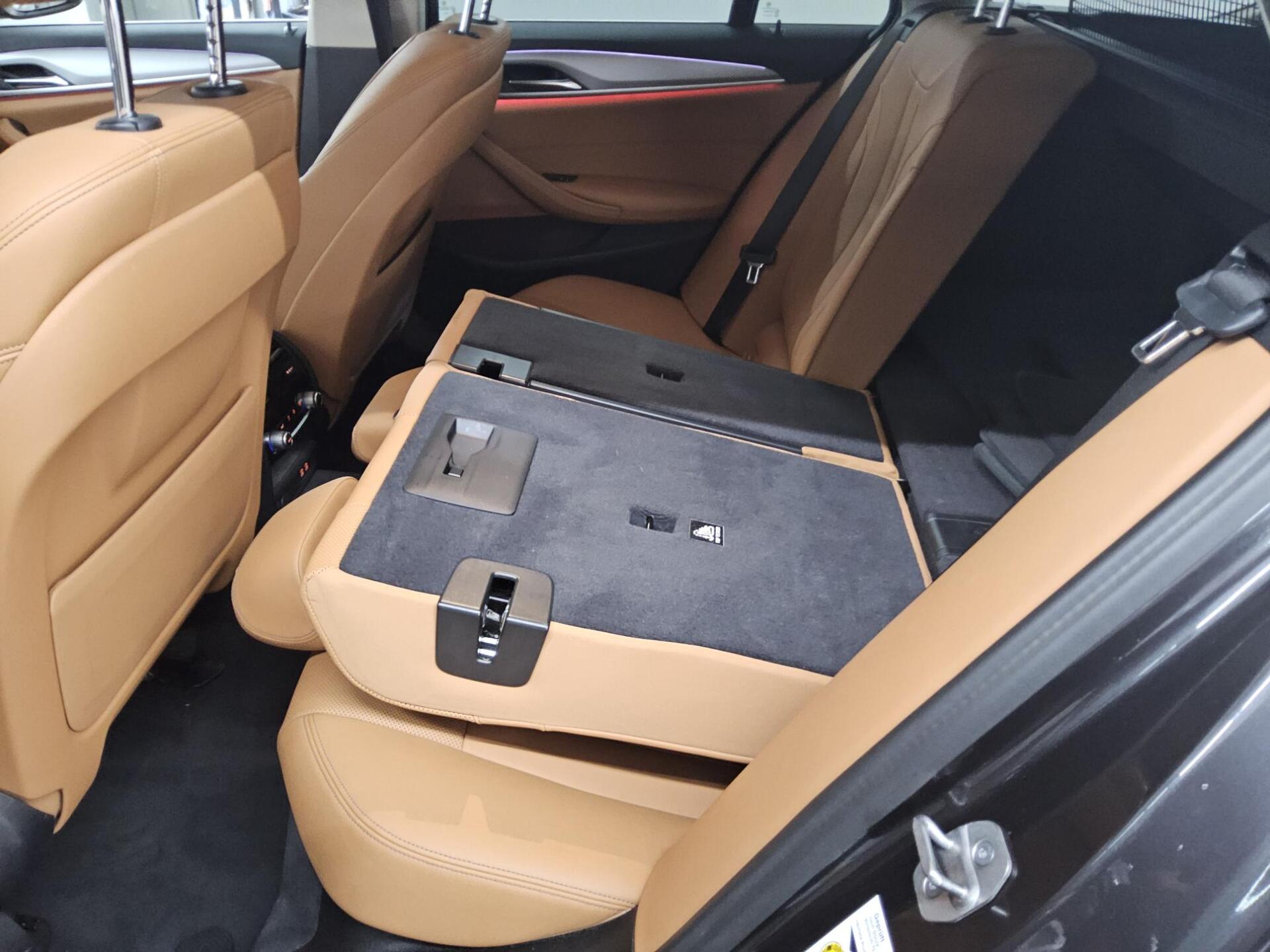 BMW 520dA Touring Navi LED LC-Pro Leder Kamera 13
