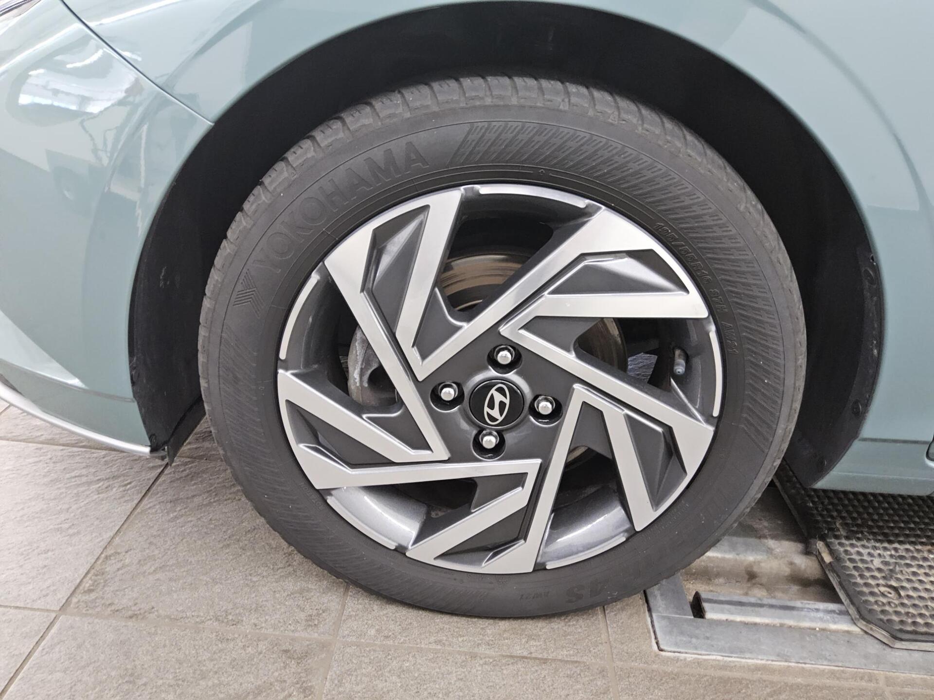 Hyundai i20 1.0 T-GDI Trend DAB DC PDC LED RfK Shz 11