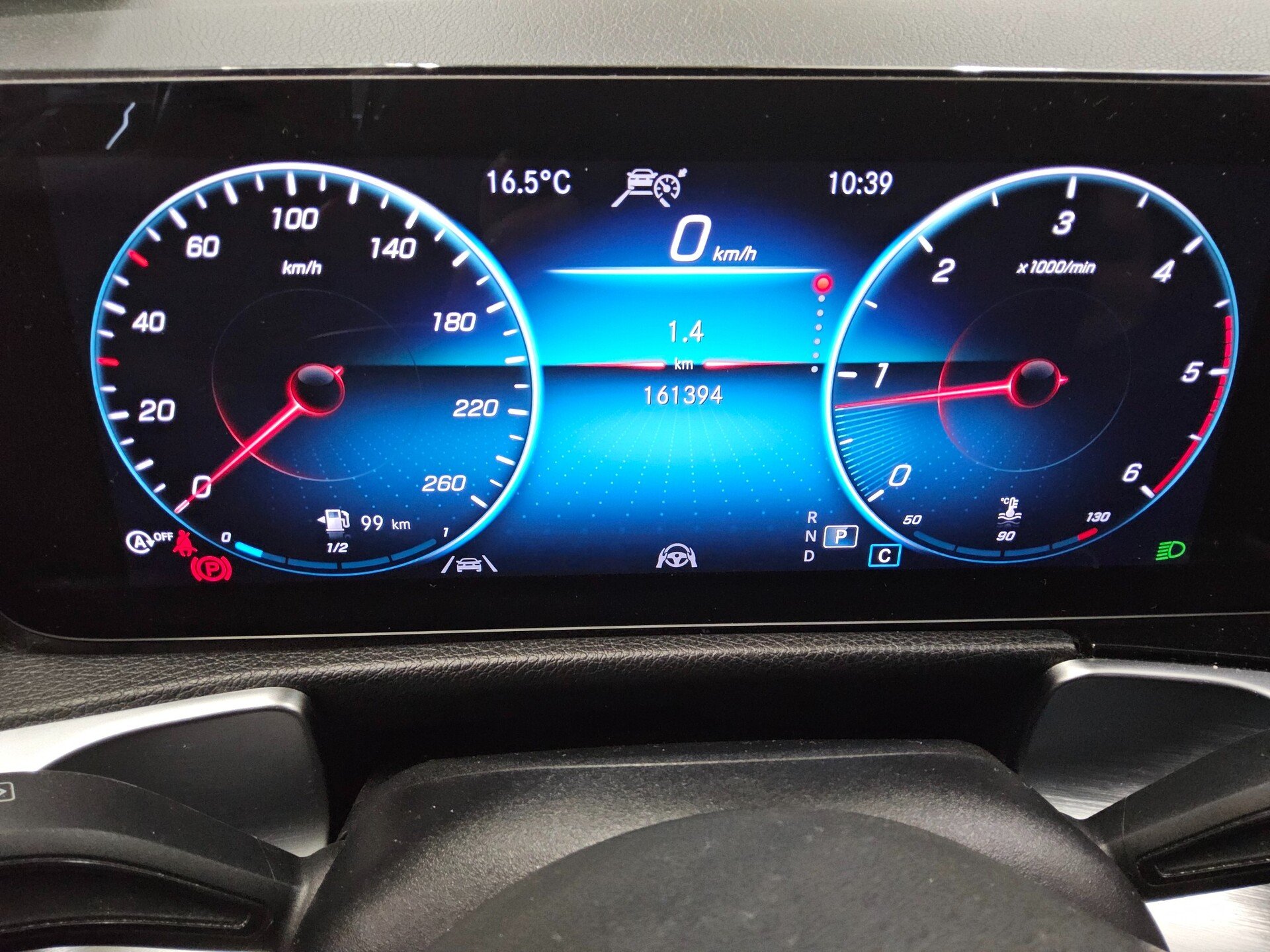 Mercedes-Benz GLB 220 d Progressive Navi LED MBUX AHK Distr.+ 8