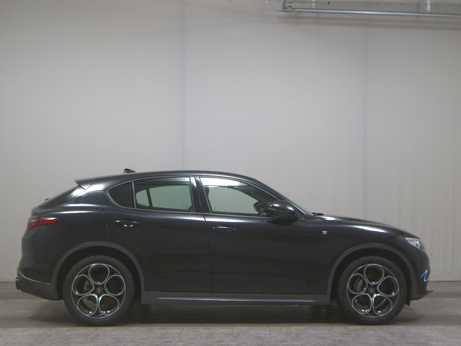 Alfa Romeo Stelvio 2.2 JTDM Leder Navi Xenon RfK PDC Shz