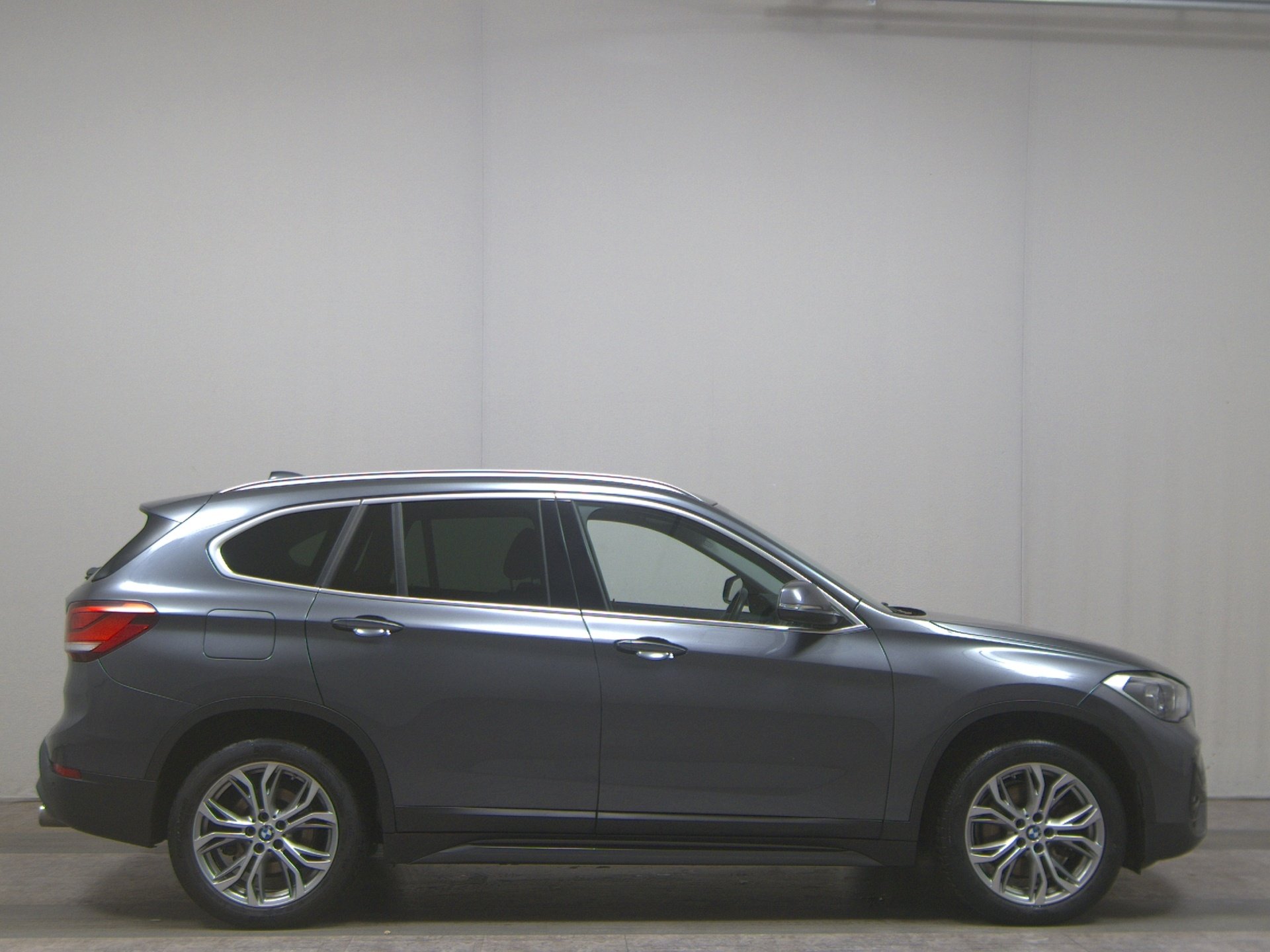 BMW X1 sDrive20d Sport-Line Navi LED HiFi RfK AHK