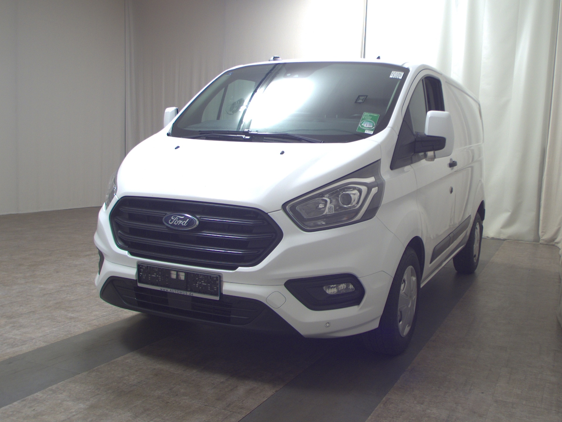 Ford Transit Custom 2.0 TDCi Trend L1 3-Sitzer Navi 2