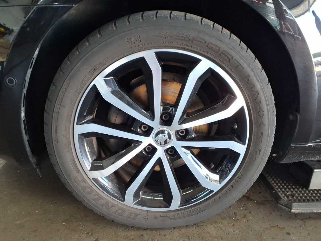 Skoda Octavia Kombi 2.0 TDI Soleil CANTON RFK 12