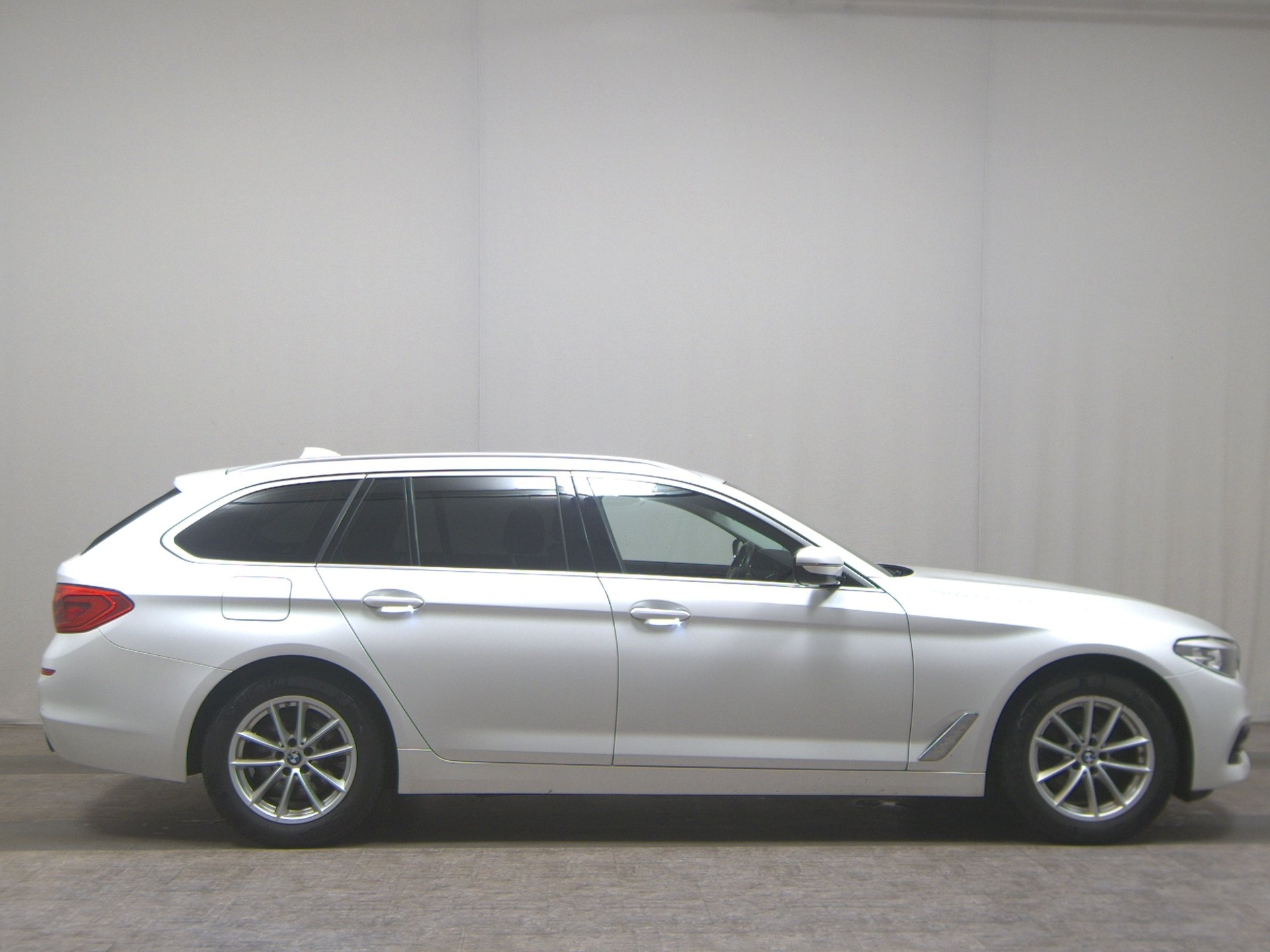 BMW 520dA Touring Sport-Line T-Leder Navi LED LC Pro