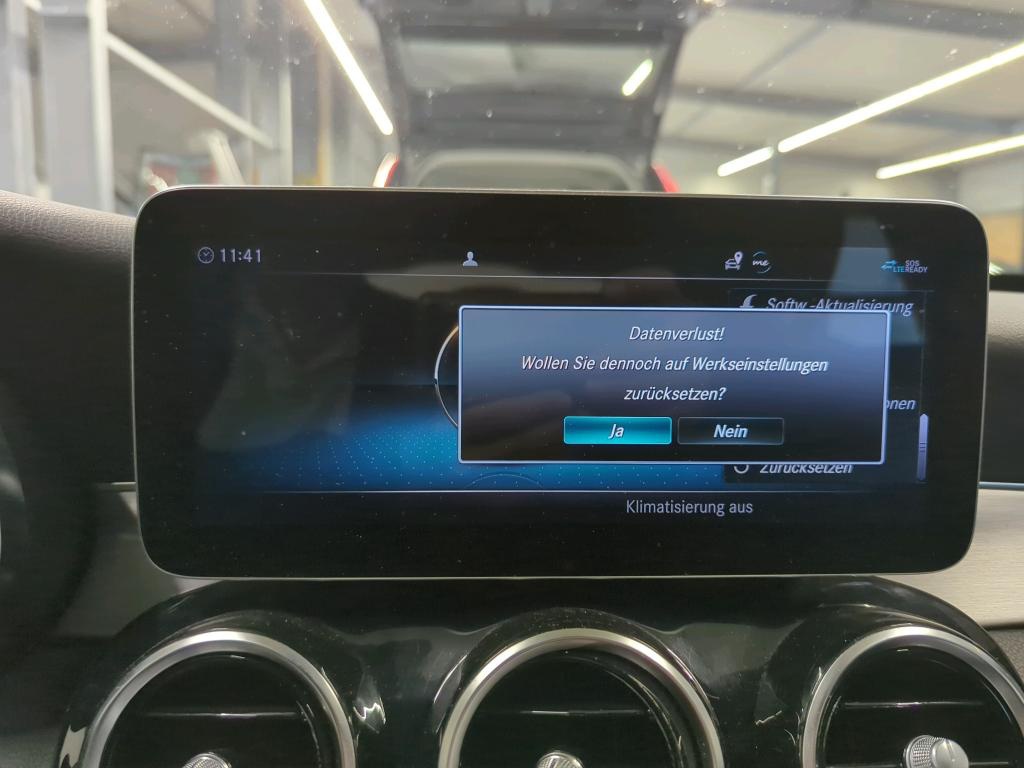 Mercedes-Benz C 220 T d AMG-Line AMG-LINE NAVI COMAND SPORTSITZE LED 9
