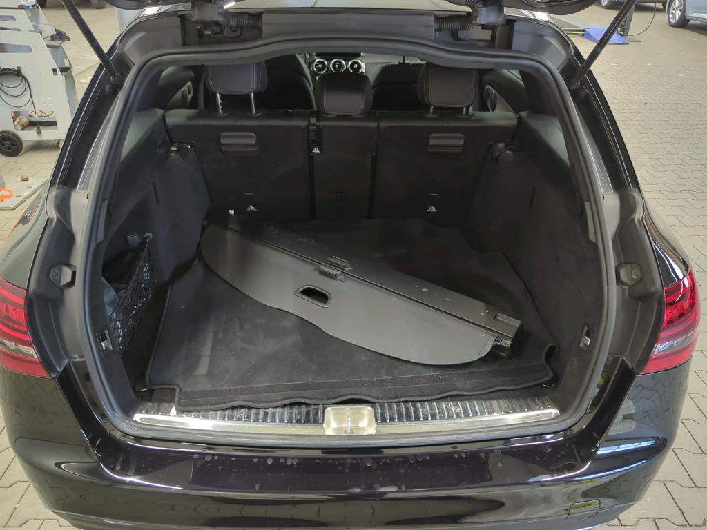 Mercedes-Benz C 220 T d AMG-Line AMG-LINE NAVI COMAND SPORTSITZE LED 11