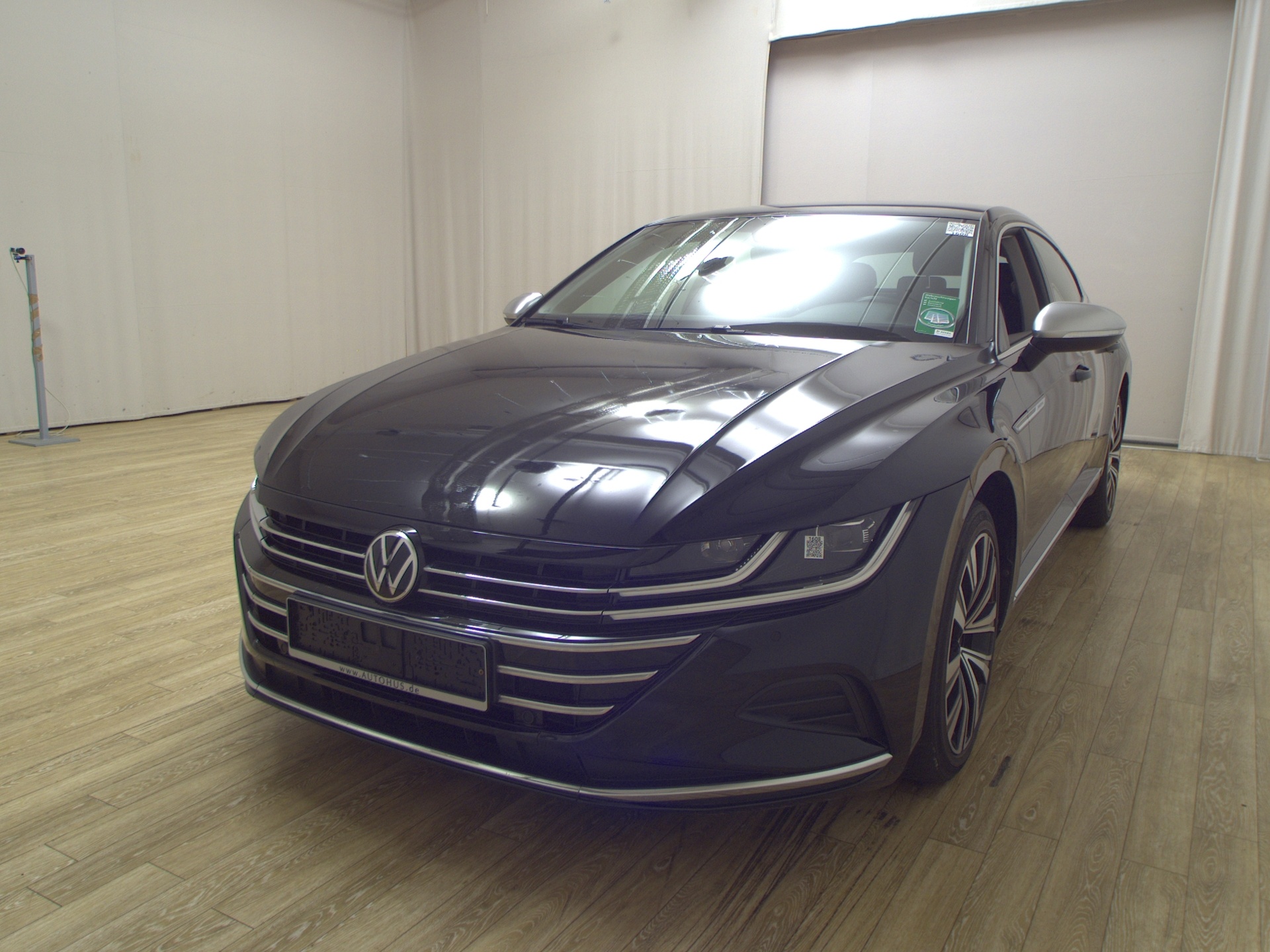 Volkswagen Arteon 2.0 TDI Elegance T-Leder Navi LED AID ACC 2