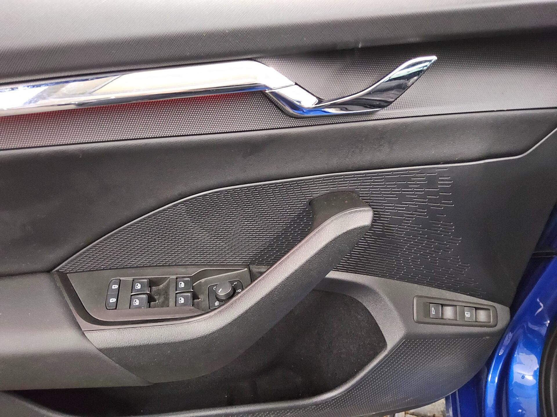 Skoda Octavia Kombi 2.0 TDI Navi vc LED 10