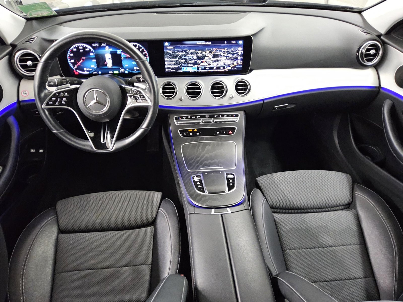Mercedes-Benz E 300 T e Avantgarde T-Leder Navi LED RFK Wide 5