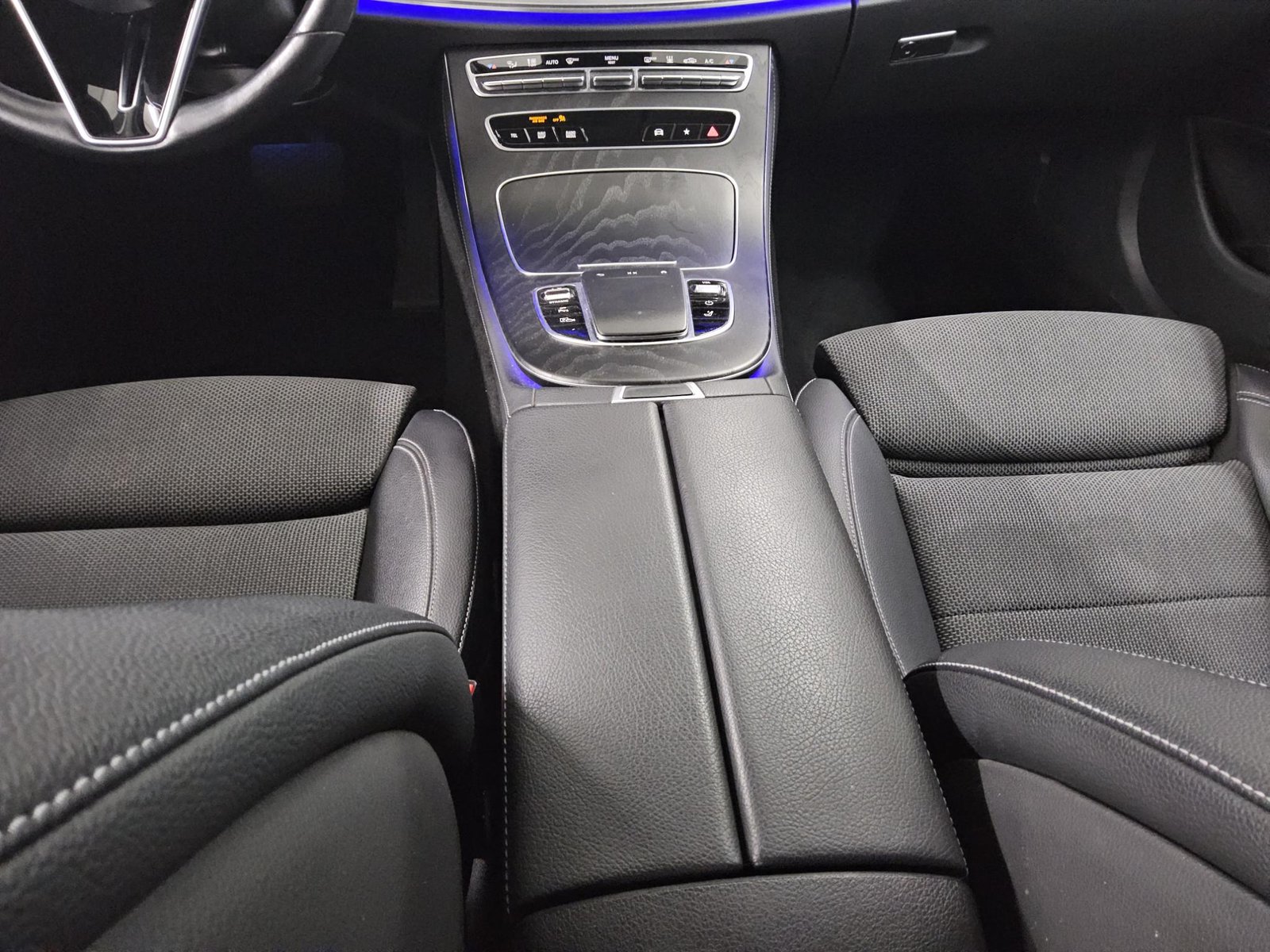 Mercedes-Benz E 300 T e Avantgarde T-Leder Navi LED RFK Wide 6