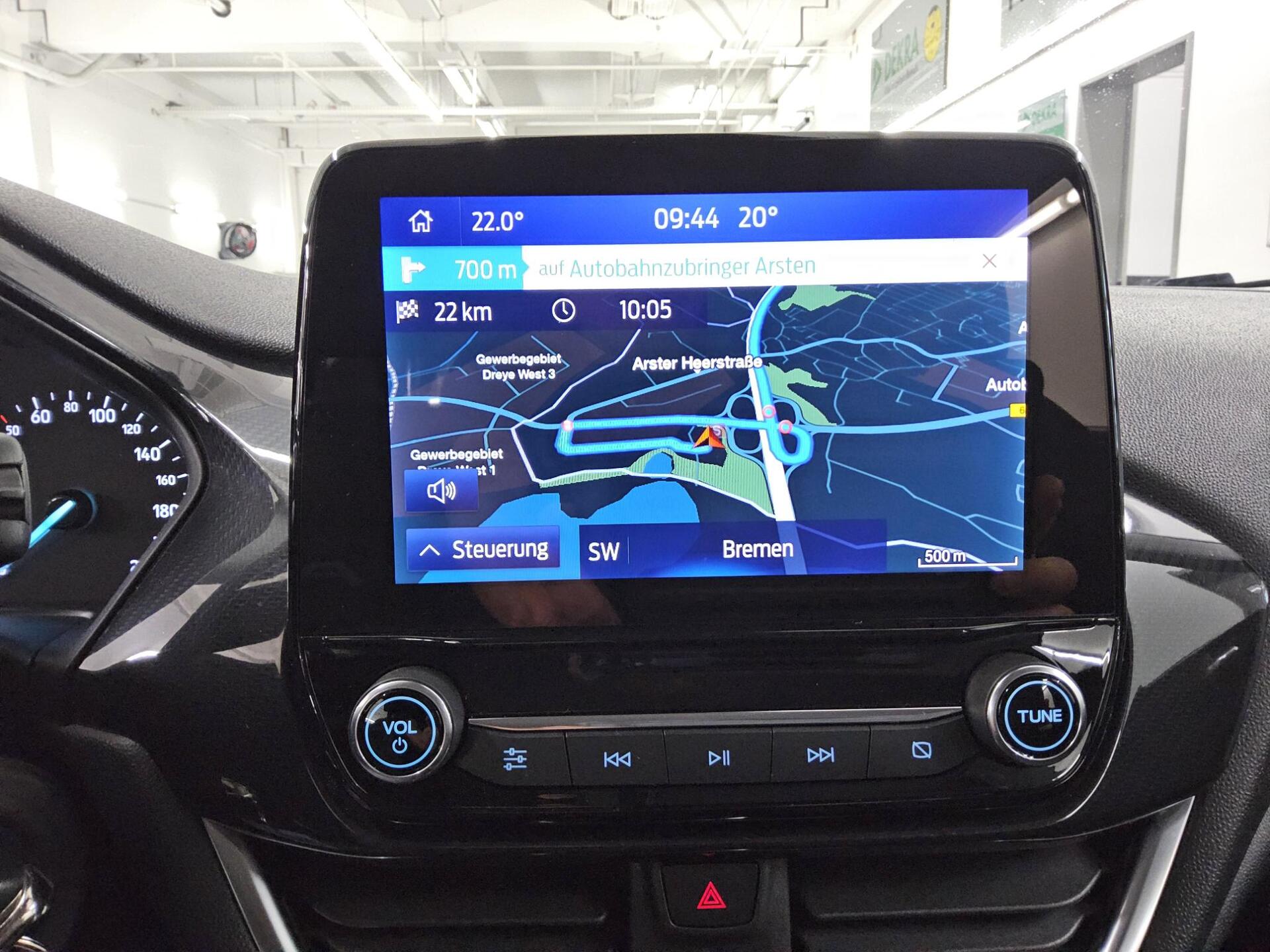 Ford Fiesta 1.0 EB Active Navi LED DAB PDC 7