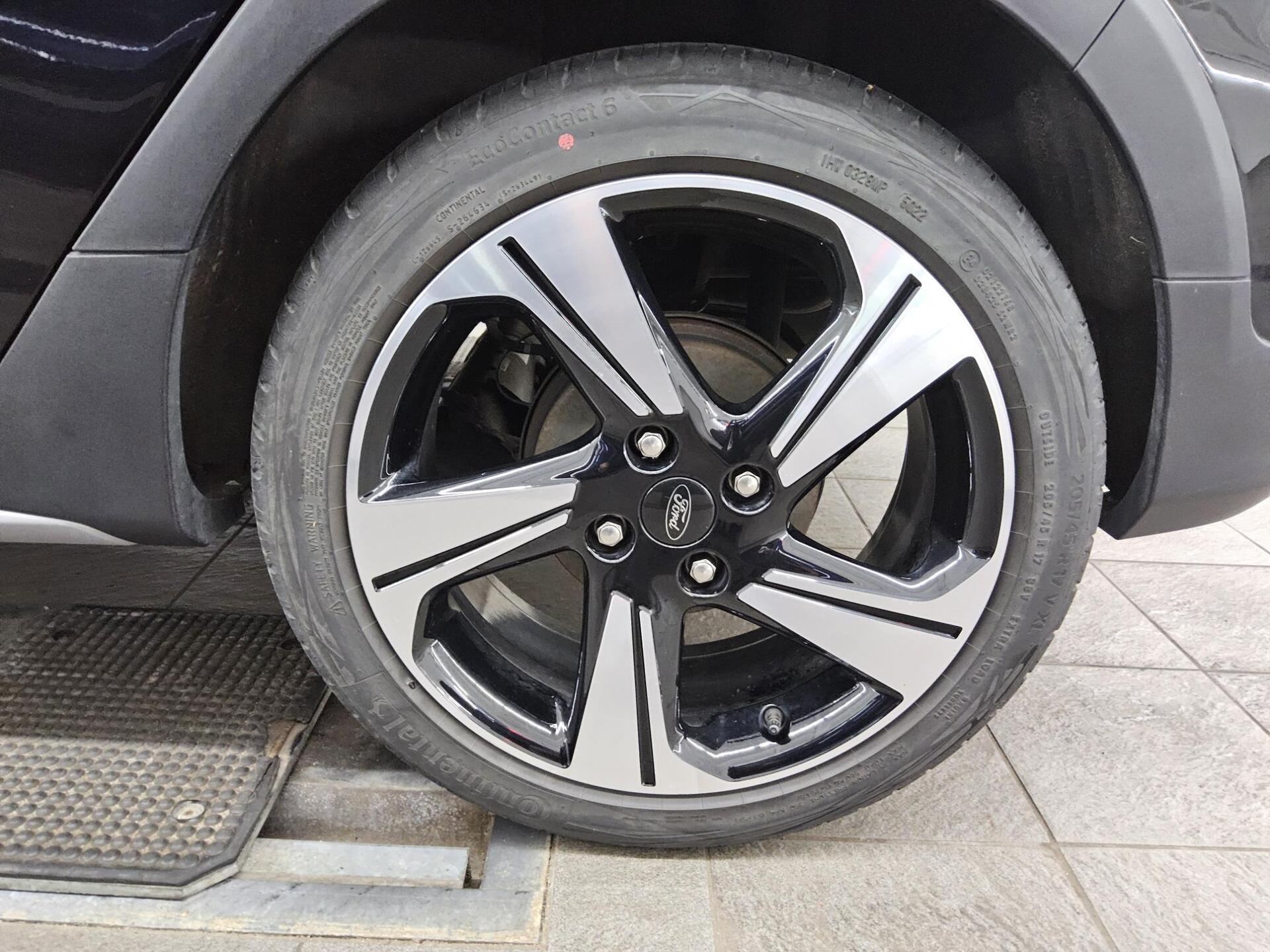 Ford Fiesta 1.0 EB Active Navi LED DAB PDC 10