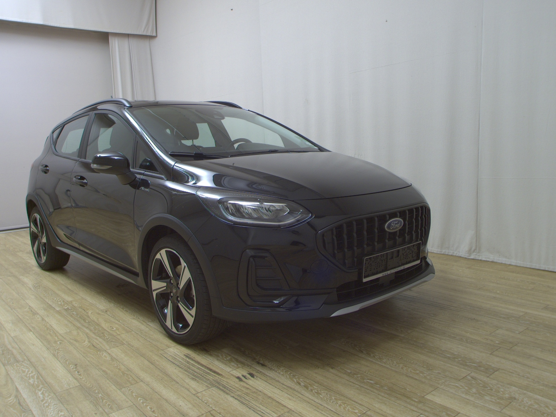 Ford Fiesta 1.0 EB Active Navi LED DAB PDC 3