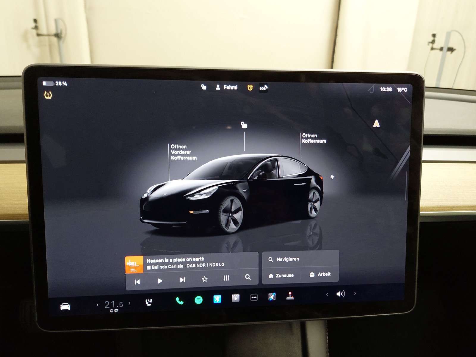 Tesla Model 3 RWD NAVI LED SHZ RFK 17