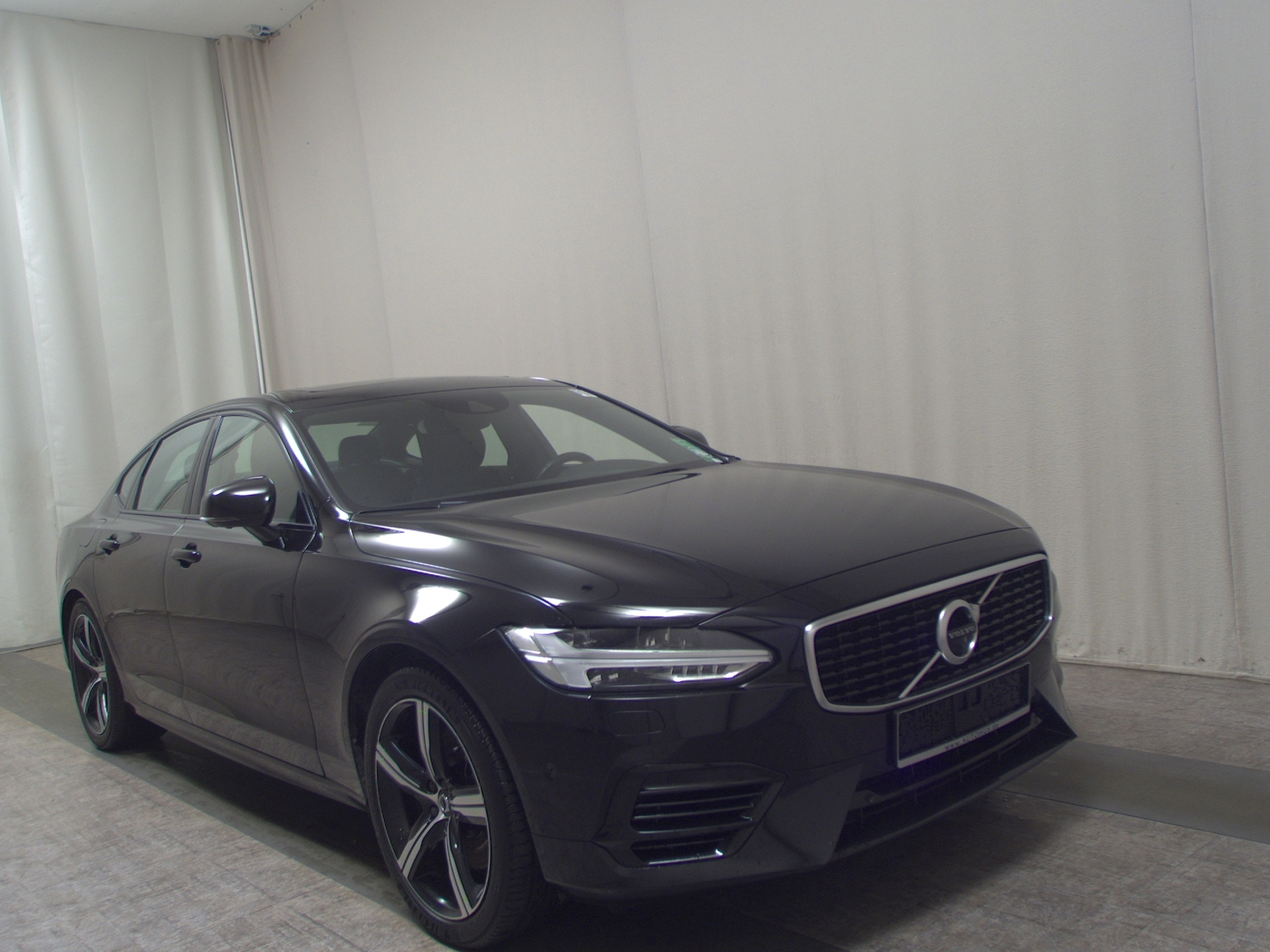Volvo S90 T8 AWD Hybrid R-Design Navi LED HuD H-K 360° 3