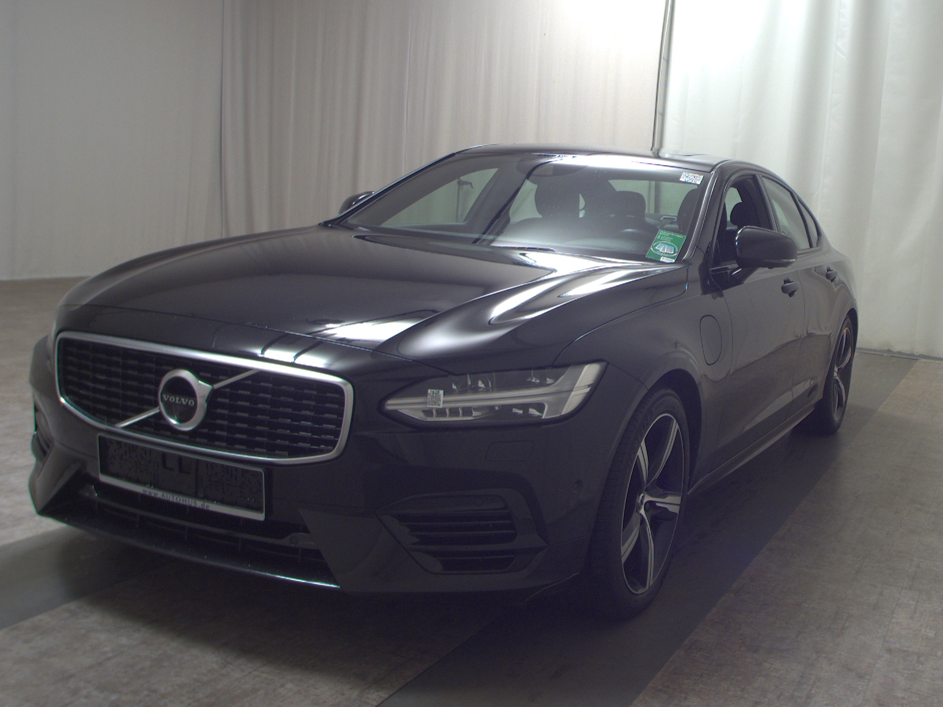 Volvo S90 T8 AWD Hybrid R-Design Navi LED HuD H-K 360° 2