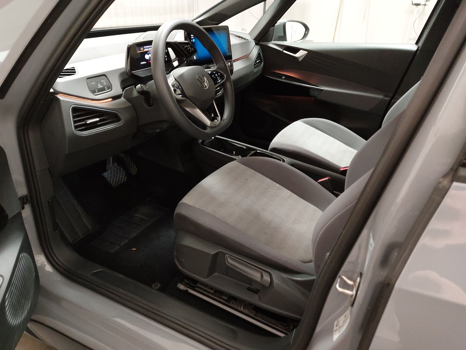 Volkswagen ID.3 Pro Performance NAVI KLIMA LED RADIO MFL 6