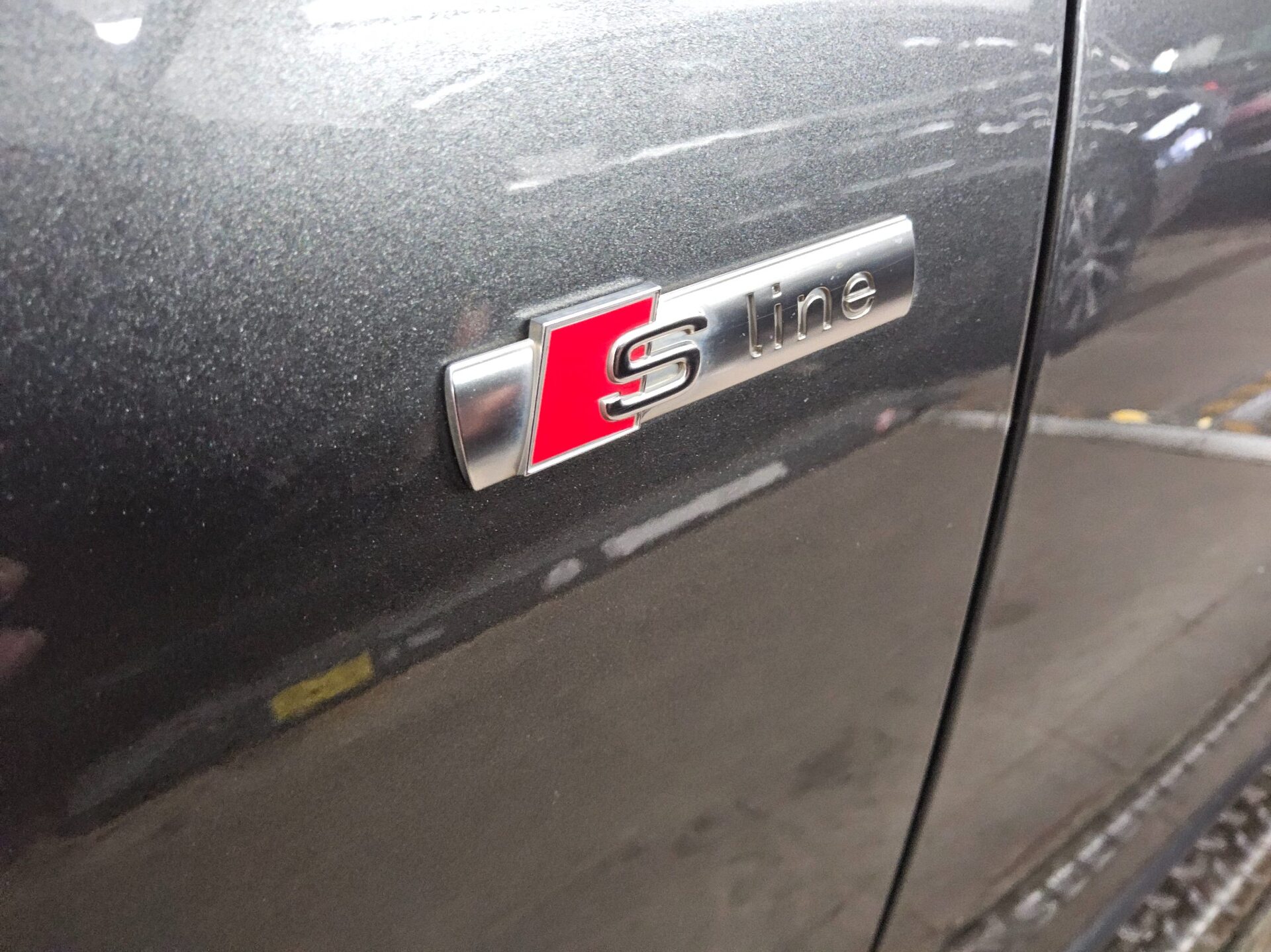 Audi A4 Avant 40 TDI S-Line Navi Matrix vc+ Shz PDC 12