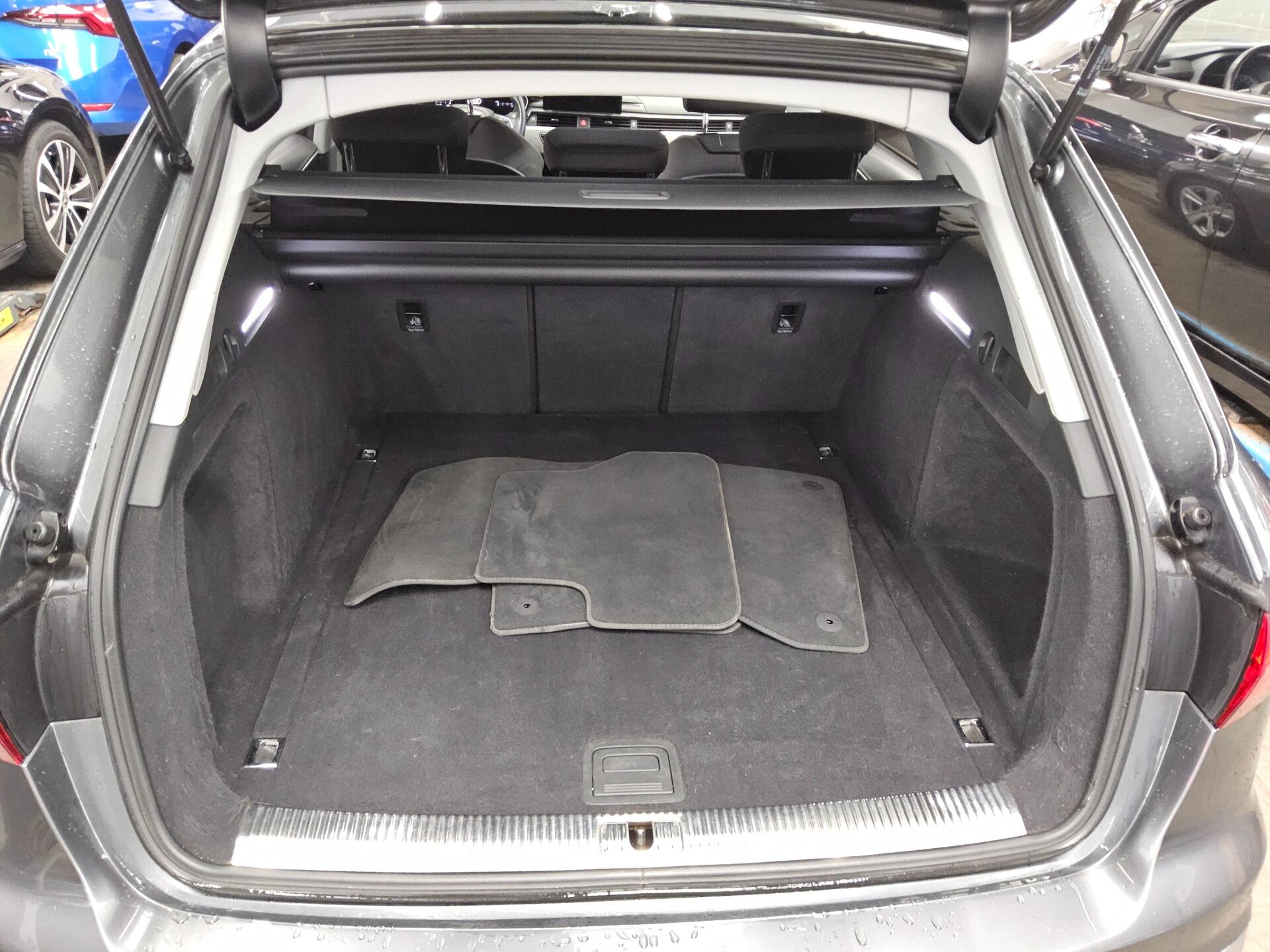 Audi A4 Avant 40 TDI S-Line Navi Matrix vc+ Shz PDC 13