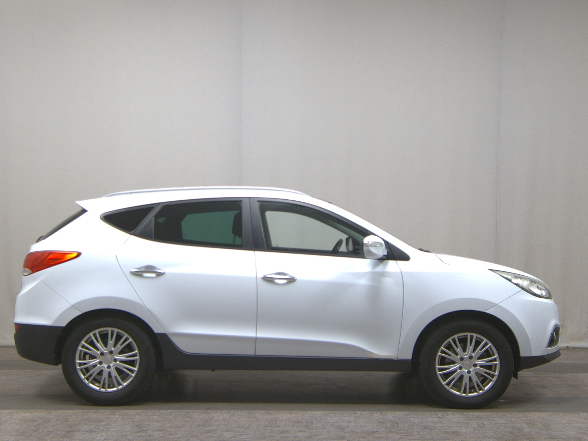 Hyundai Tucson 2.0 CRDI NAVI SHZ LEDER