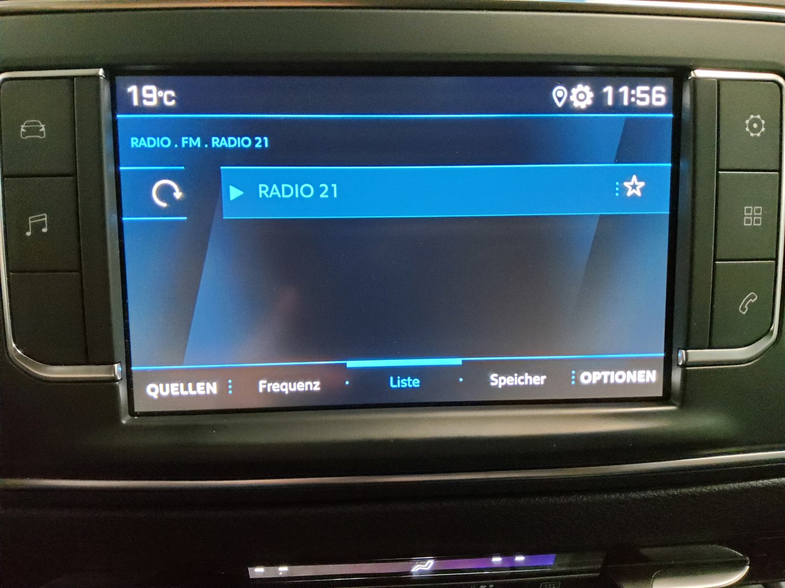 Peugeot Traveller 2.0 BlueHDi Business-Line 8-Sitze AHK 7