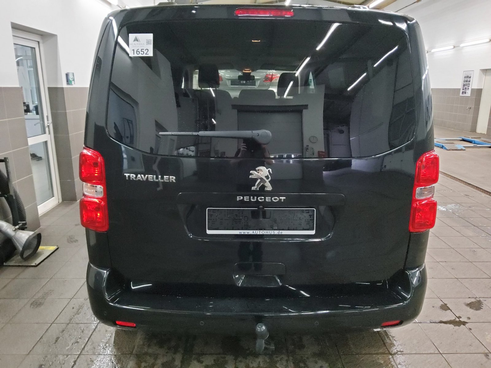 Peugeot Traveller 2.0 BlueHDi Business-Line 8-Sitze AHK 10