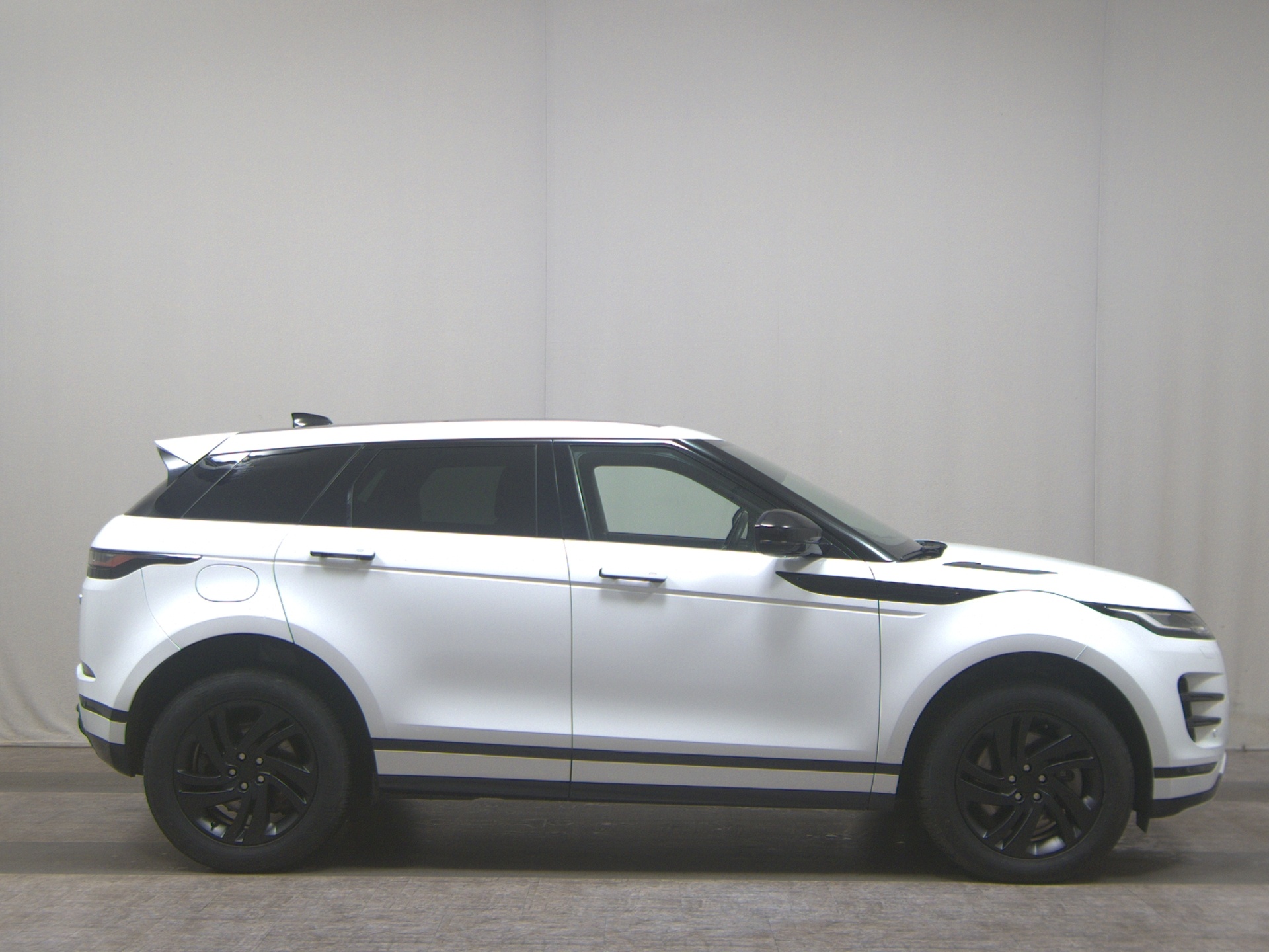 Land Rover Range Rover Evoque 1.5 P300e Hybrid R-Dynamic