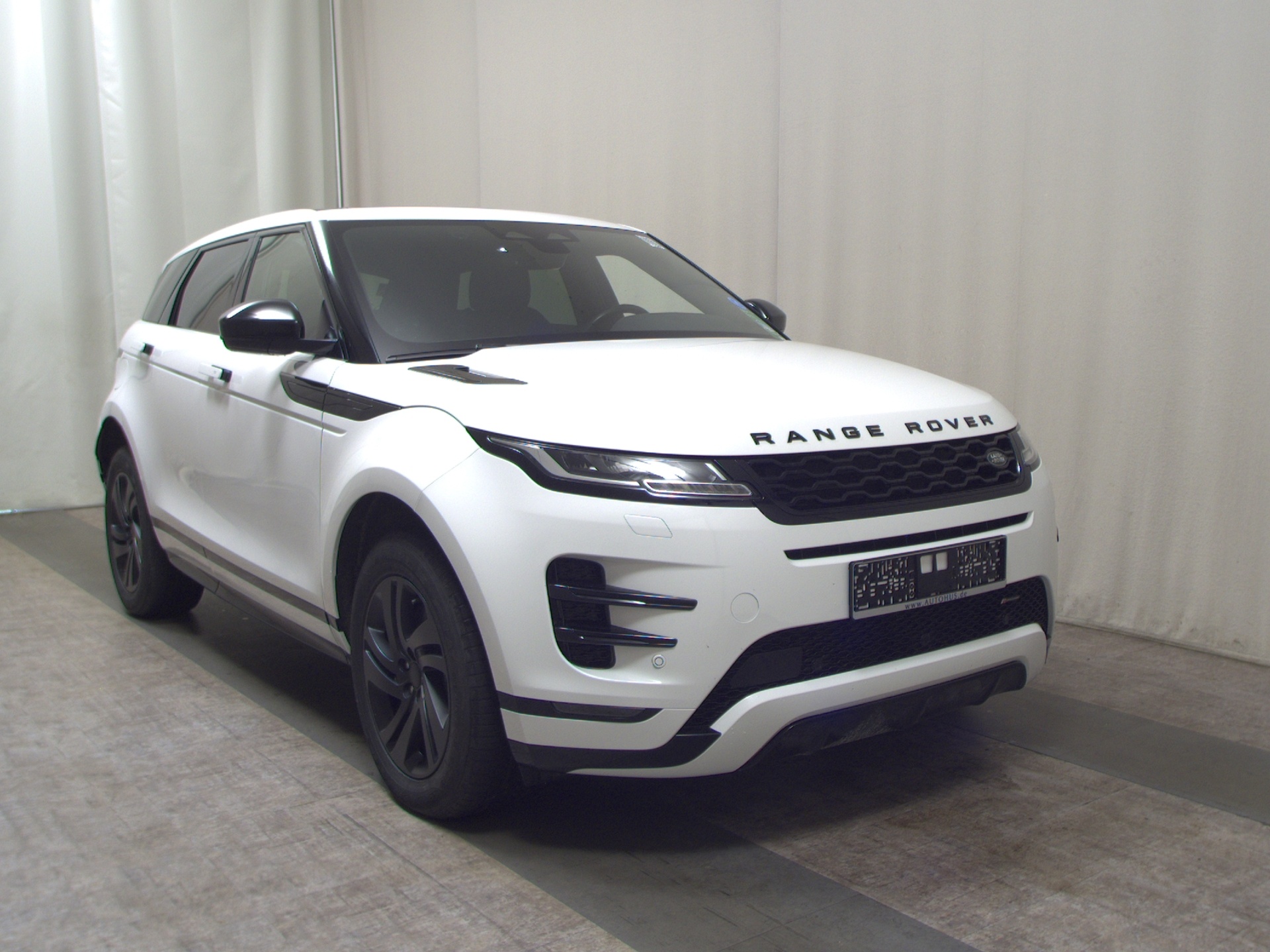 Land Rover Range Rover Evoque 1.5 P300e Hybrid R-Dynamic 3