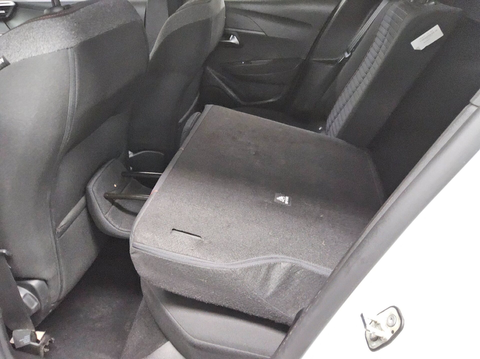 Peugeot 208 1.2 PureTech Active Navi LED PDC Tempomat 11