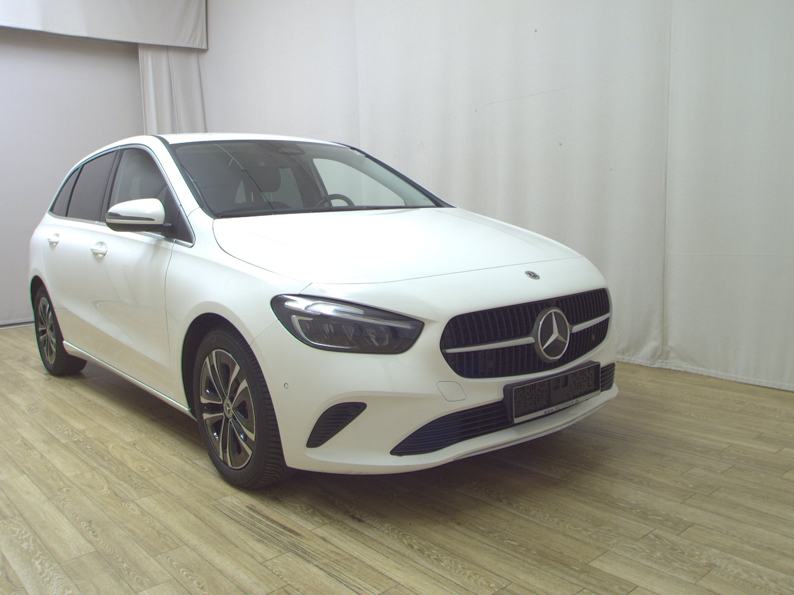 Mercedes-Benz B 200 d Progressive T-Leder Navi LED RFK Shz 3