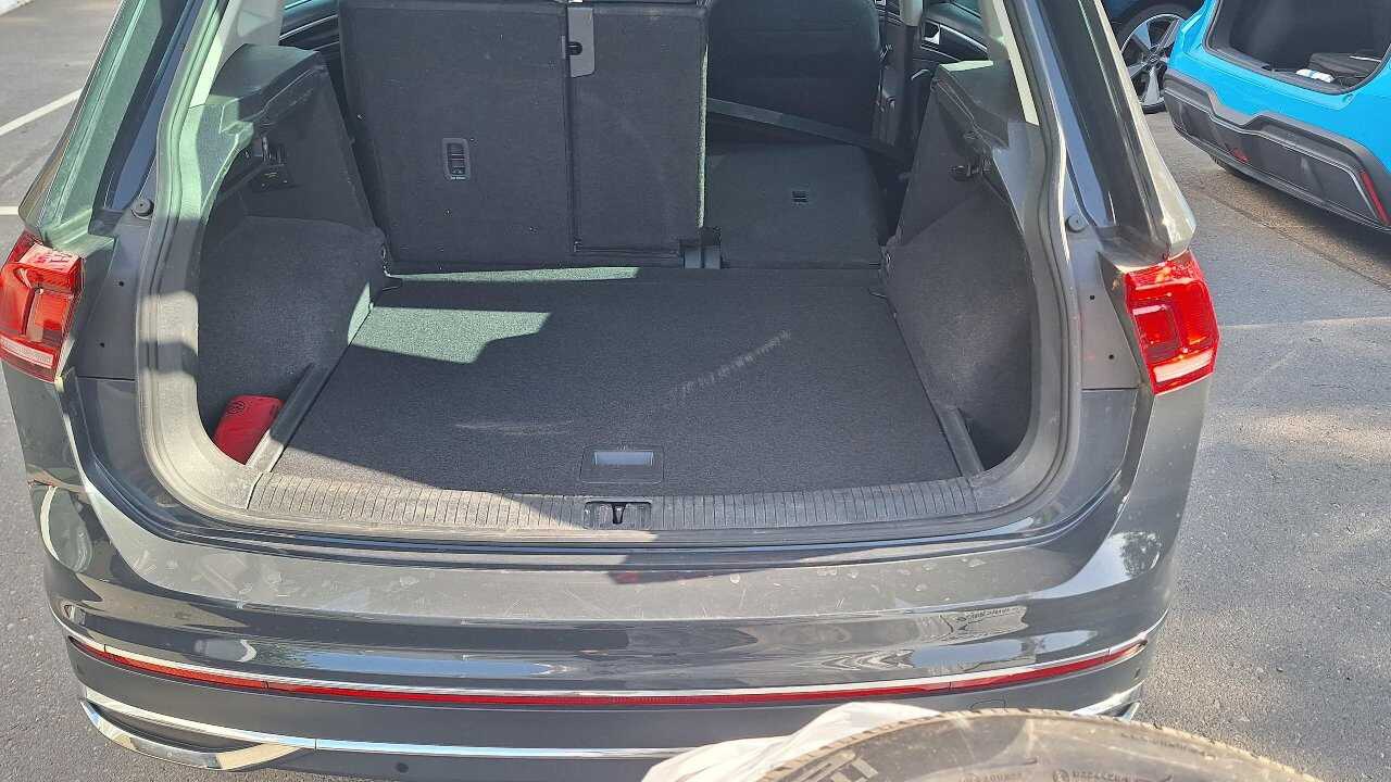 Volkswagen Tiguan 2.0 TDI Elegance NAVI KLIMA LED RADIO MFL 10