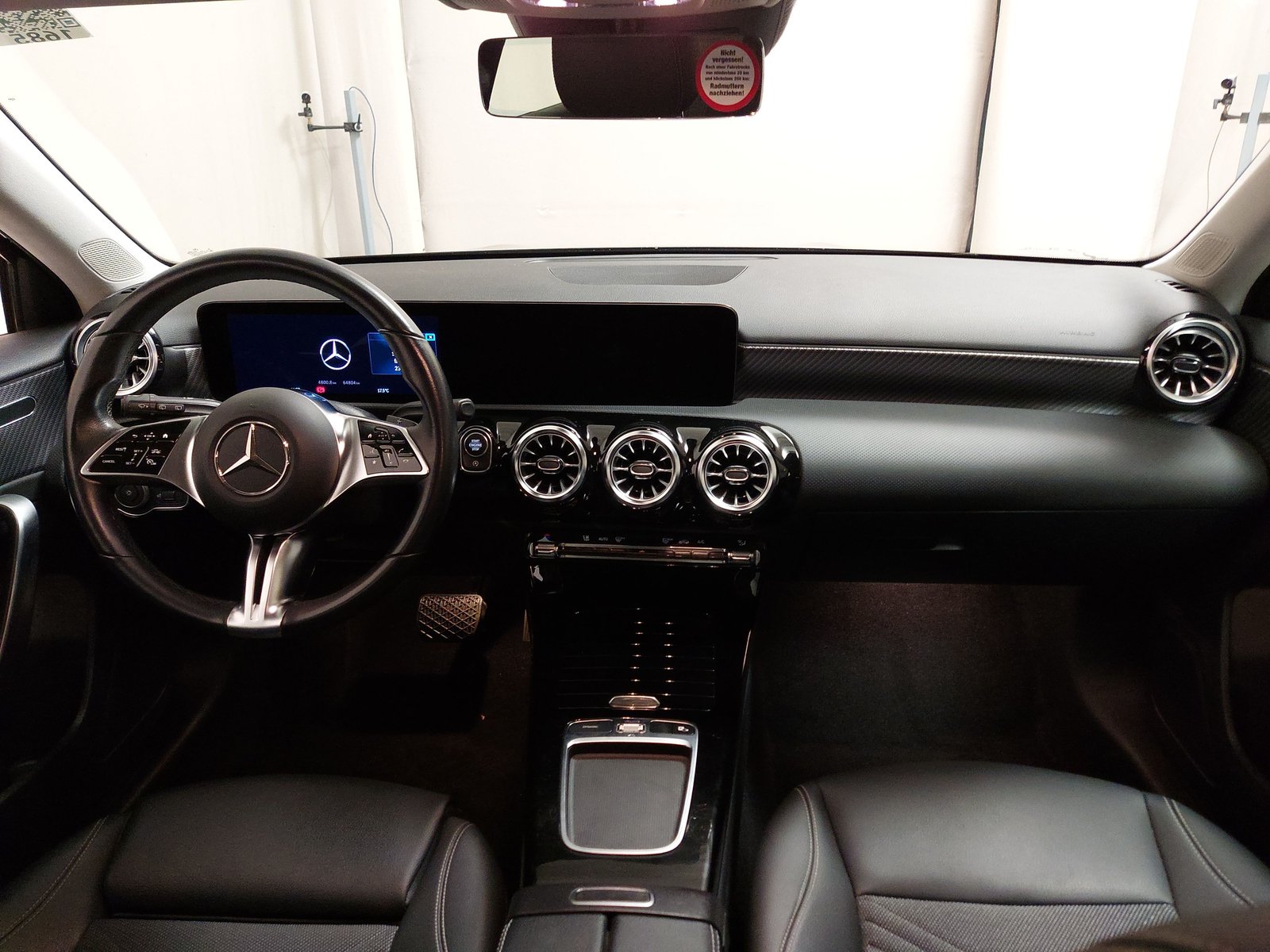 Mercedes-Benz A 200 d Progressive T-Leder Navi LED RFK Distr. 16