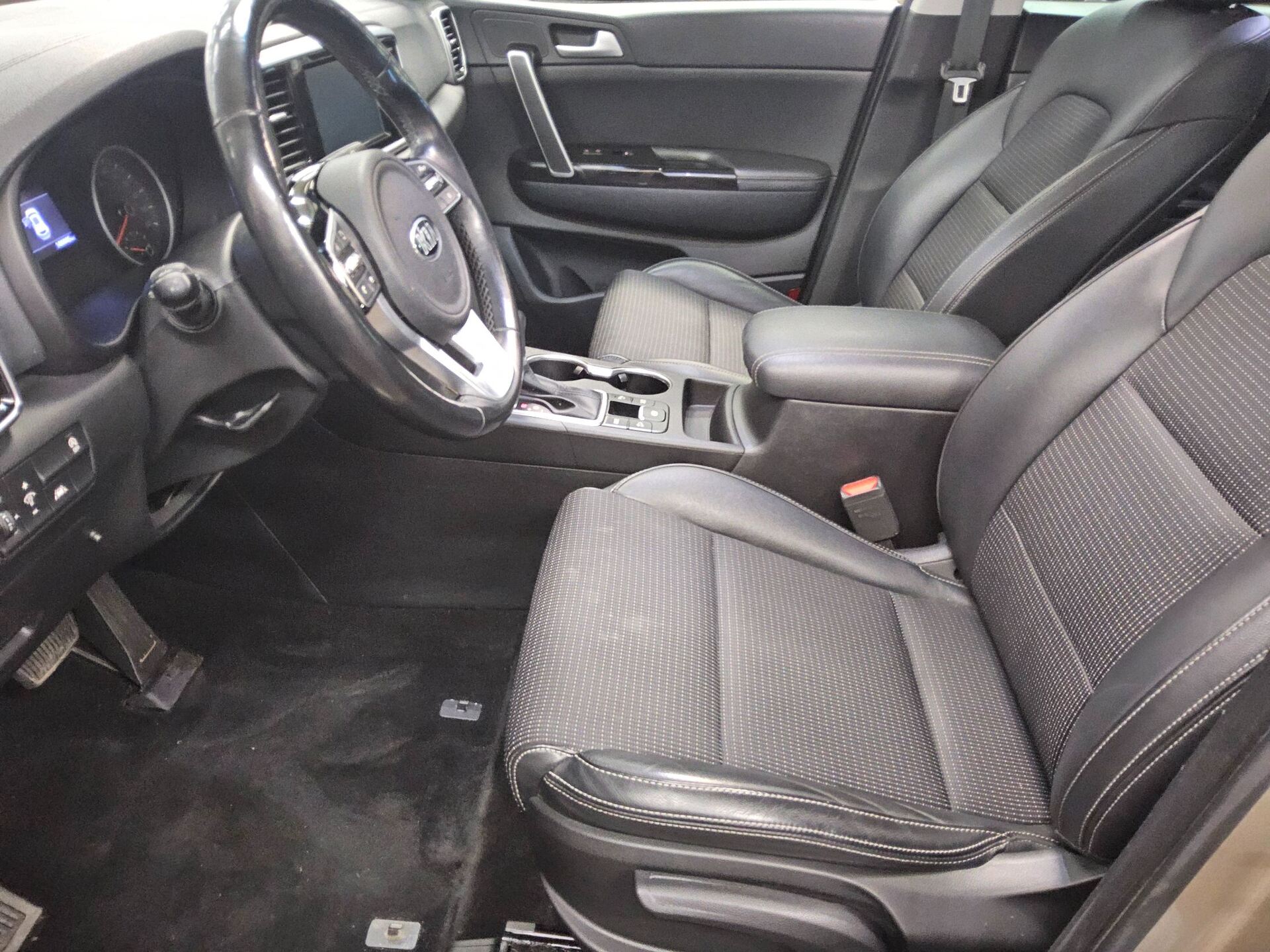 Kia Sportage 1.6 Vision T-Leder Navi 8