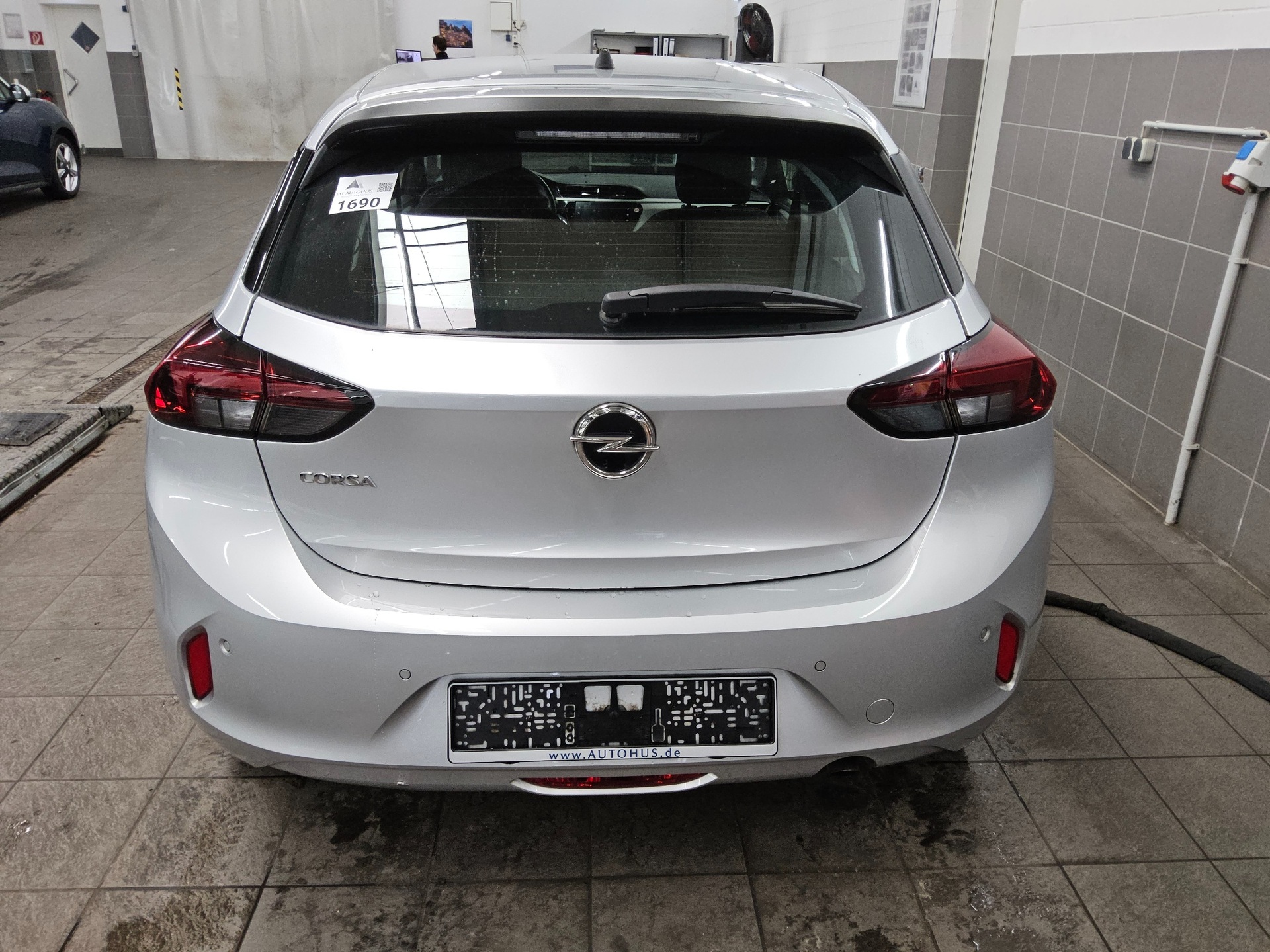 Opel Corsa 1.2 Edition Navi Tempomat PDC 10
