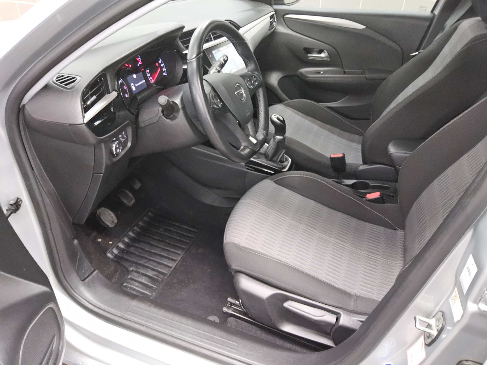 Opel Corsa 1.2 Edition Navi Tempomat PDC 8