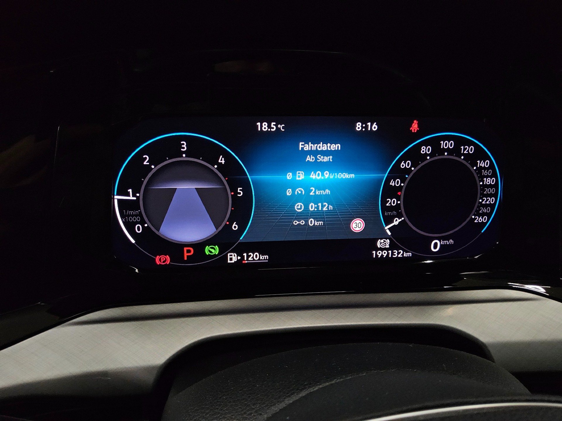 Volkswagen Golf-8 Var. 2.0 TDI Life Navi LED DC PDC ACC SHZ 8