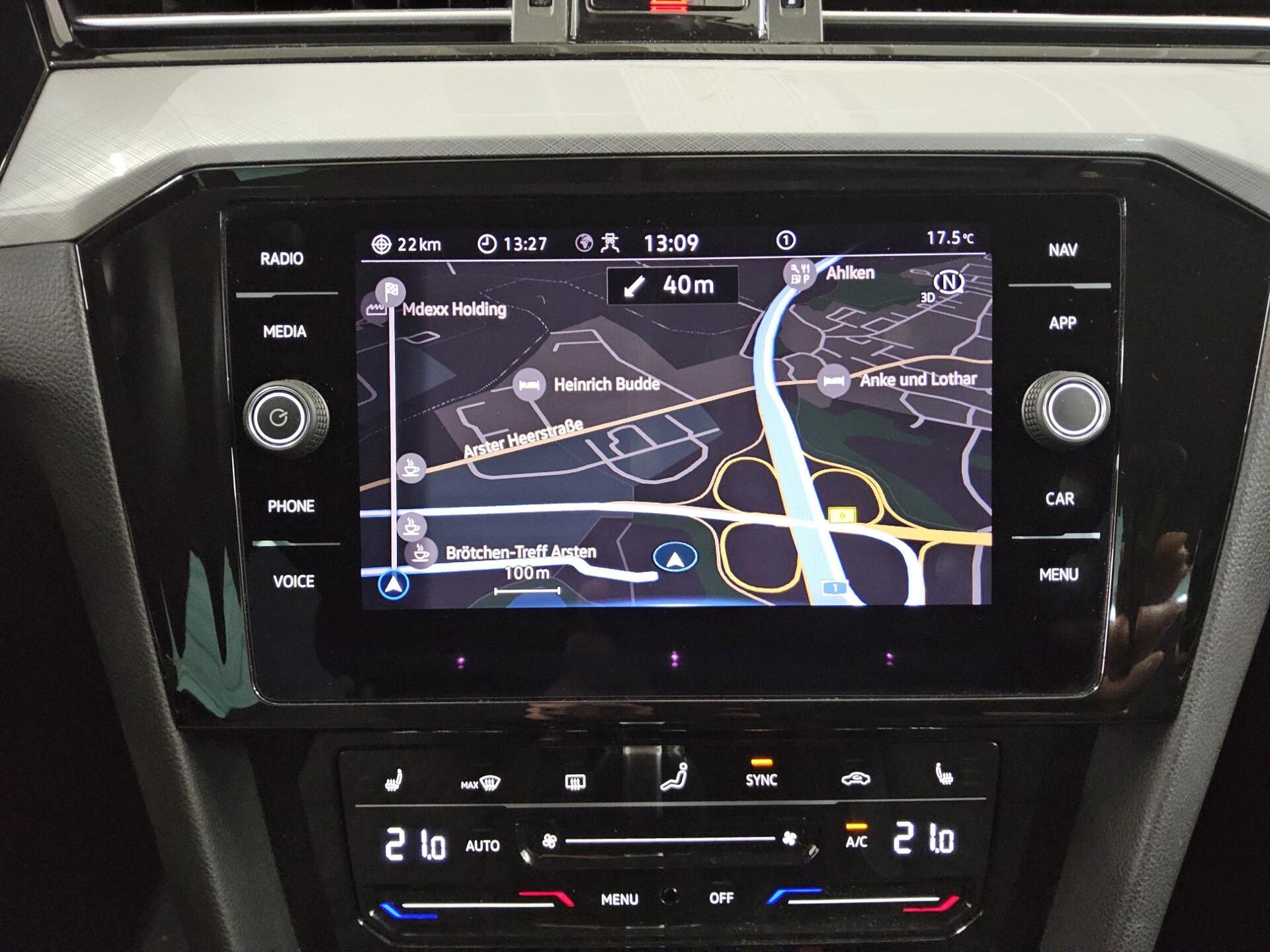 Volkswagen Passat Var. 2.0 TDI Business Navi LED AID 360° 7