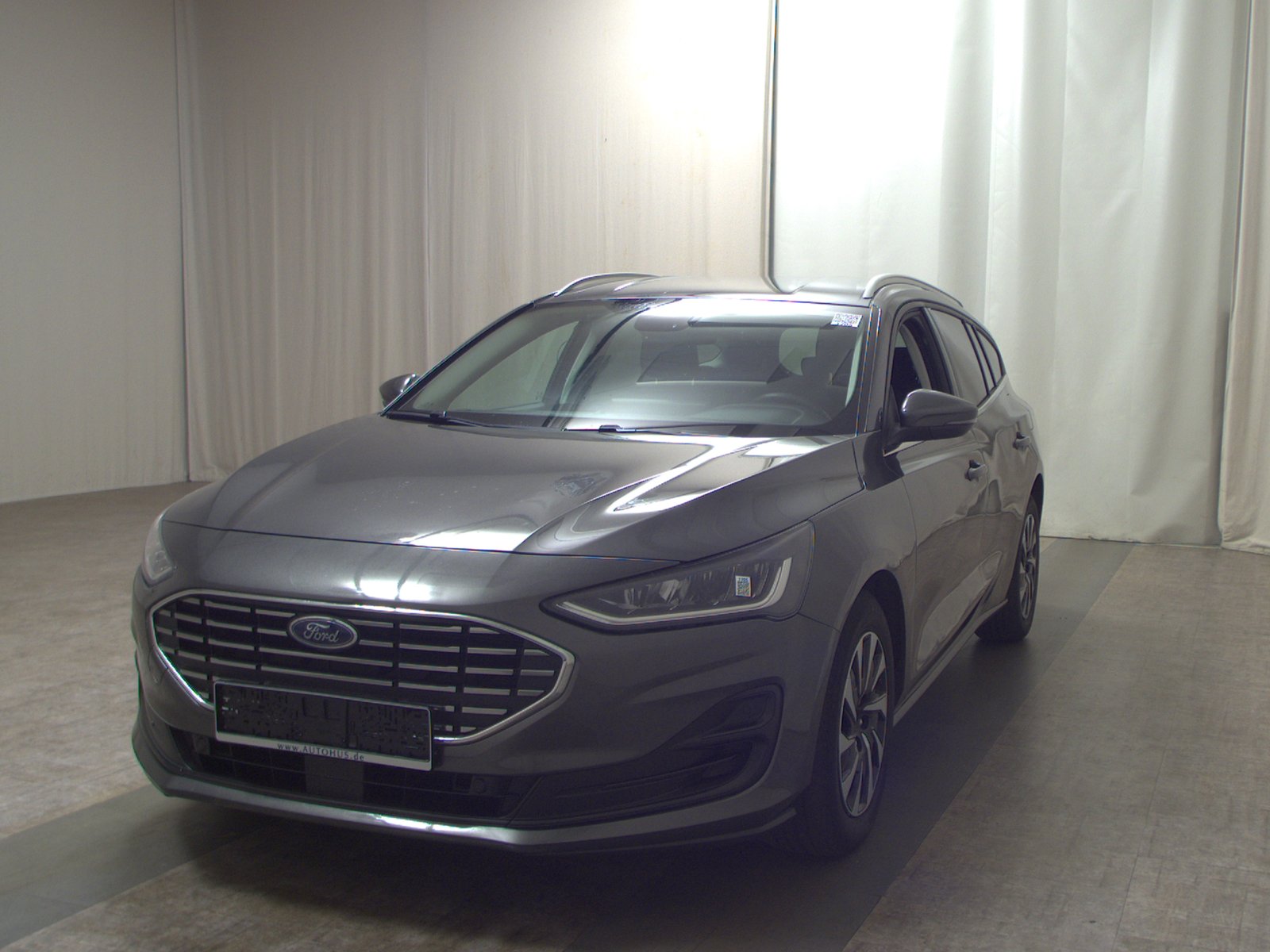 Ford Focus Turnier 1.5 EB Titanium Navi LED RFK Shz 2