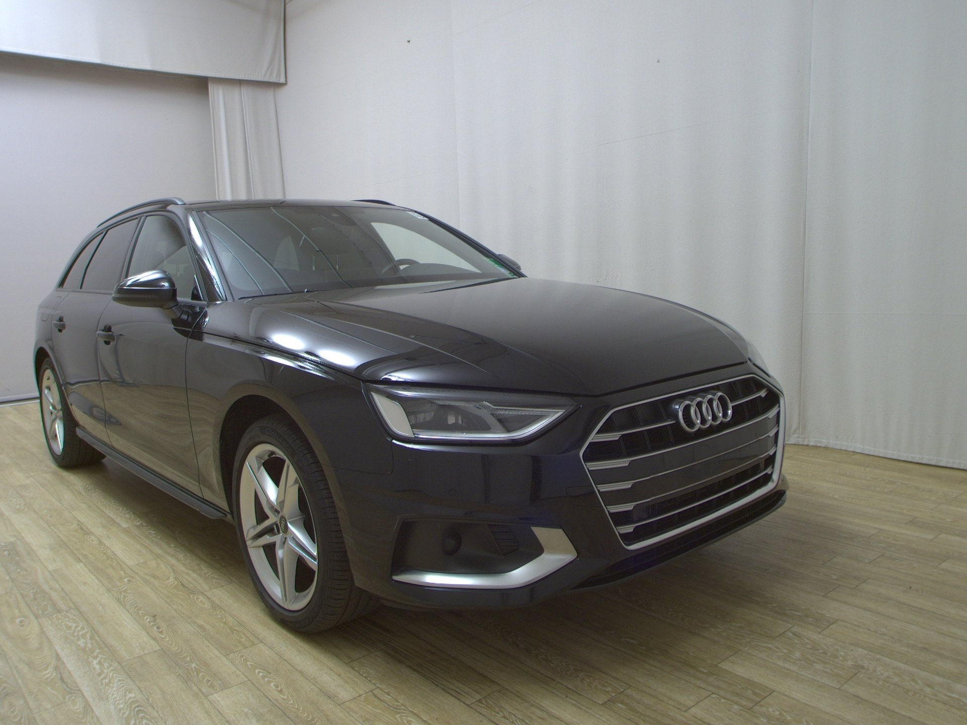 Audi A4 Avant 35 TDI advanced Navi LED vc Pano Sound 3