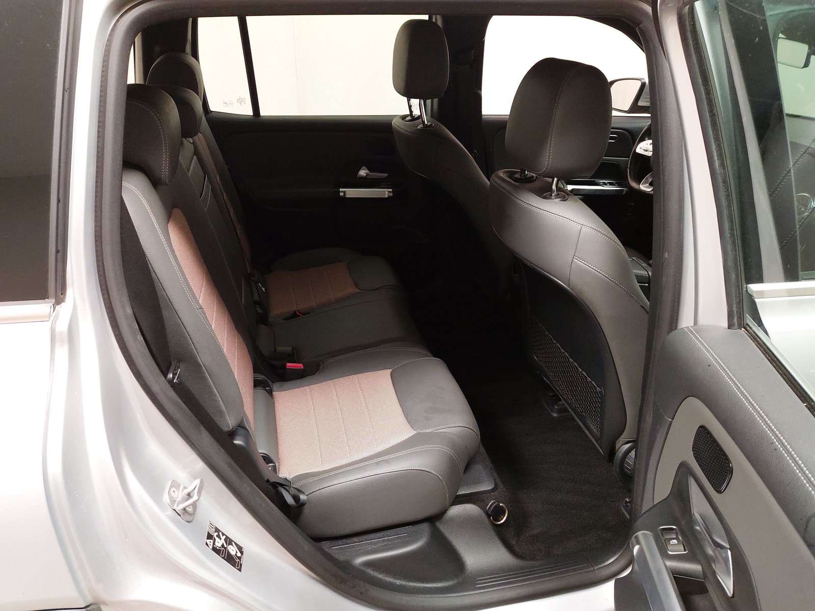 Mercedes-Benz 250 T-Leder Navi LED RFK Shz 12