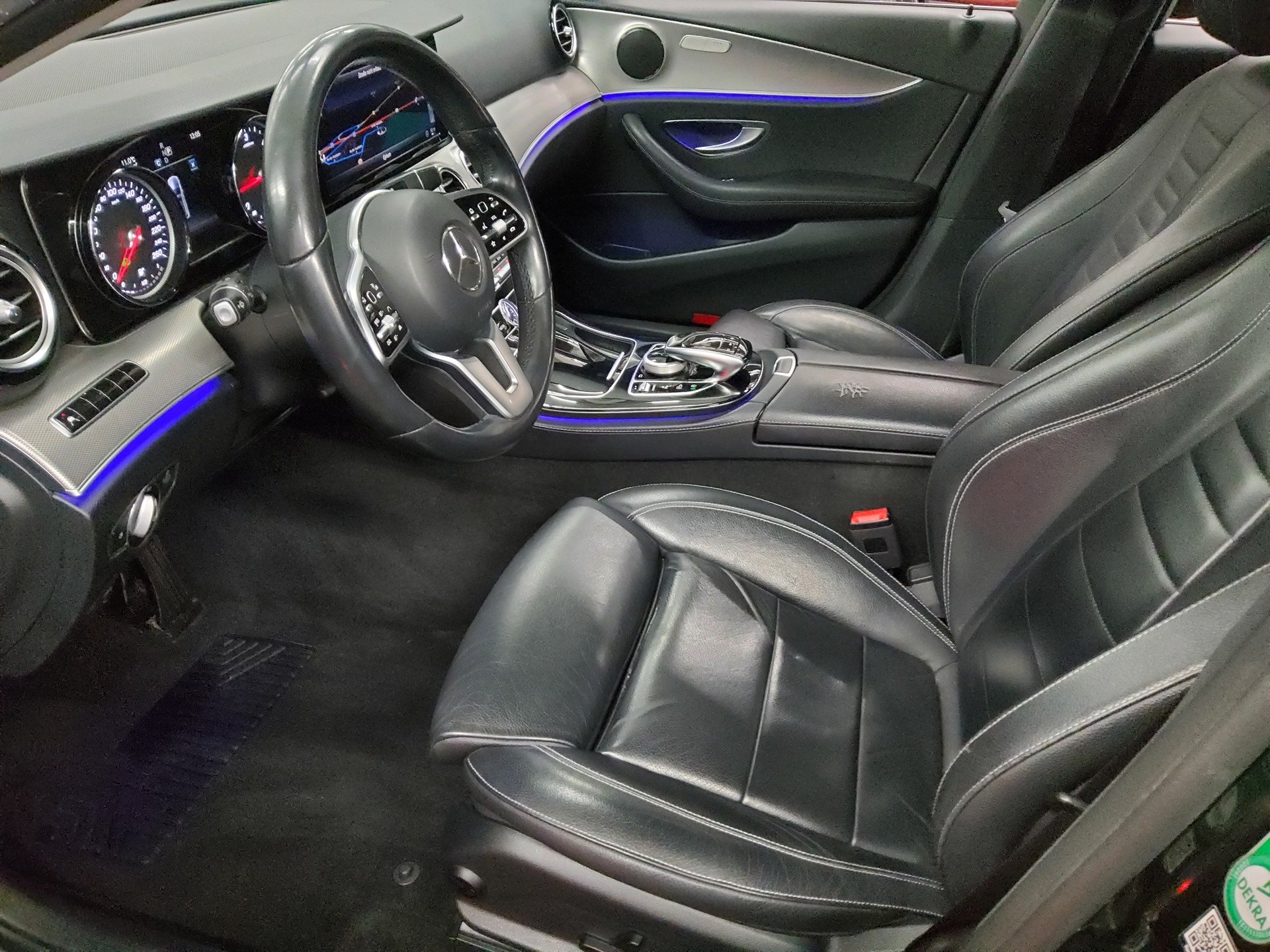 Mercedes-Benz E 220 T d Avantgarde Leder LED RFK Distronic+ 8