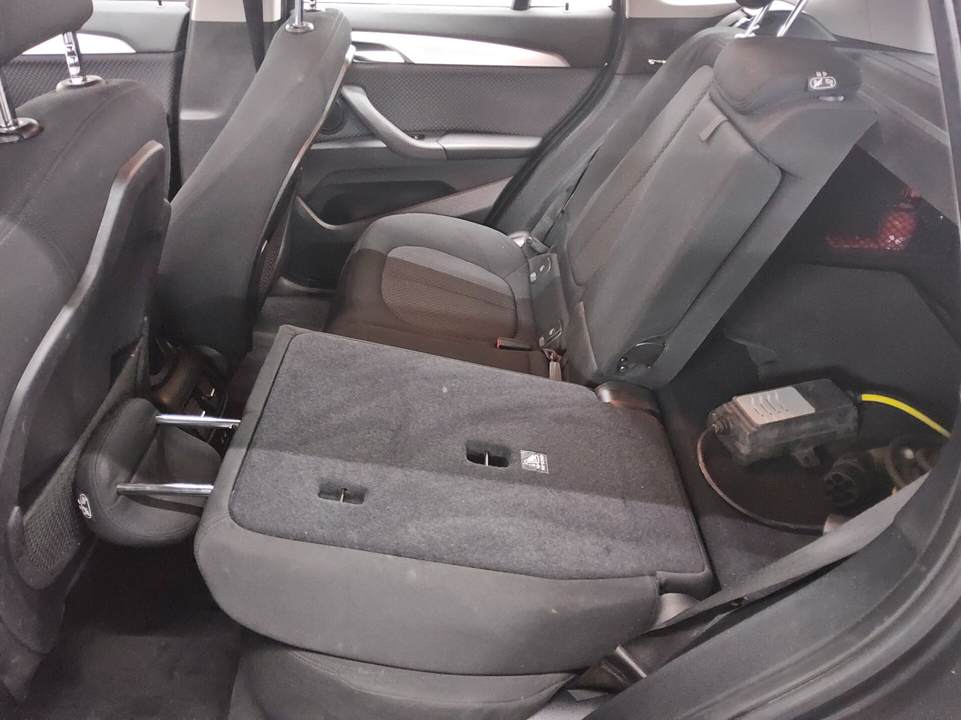 BMW X1 xDrive25e Advantage Navi LED 12