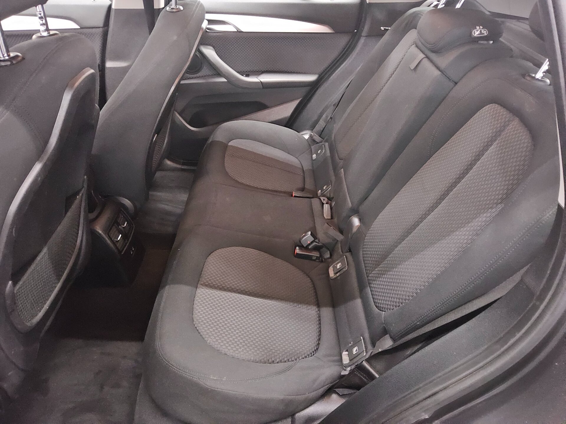 BMW X1 xDrive25e Advantage Navi LED 13
