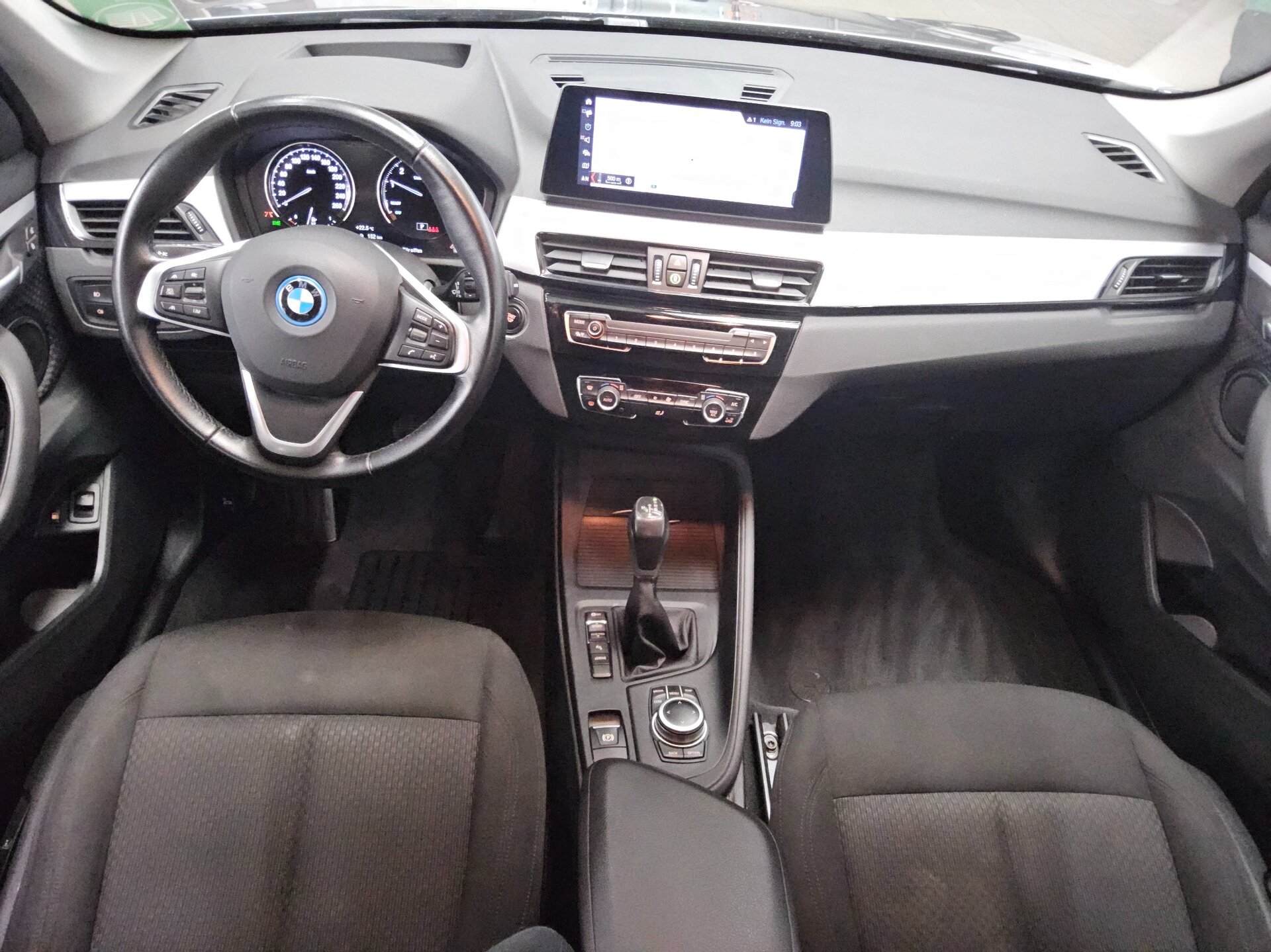 BMW X1 xDrive25e Advantage Navi LED 5